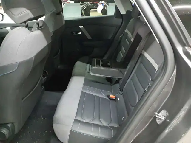 Citroen C4 view 14