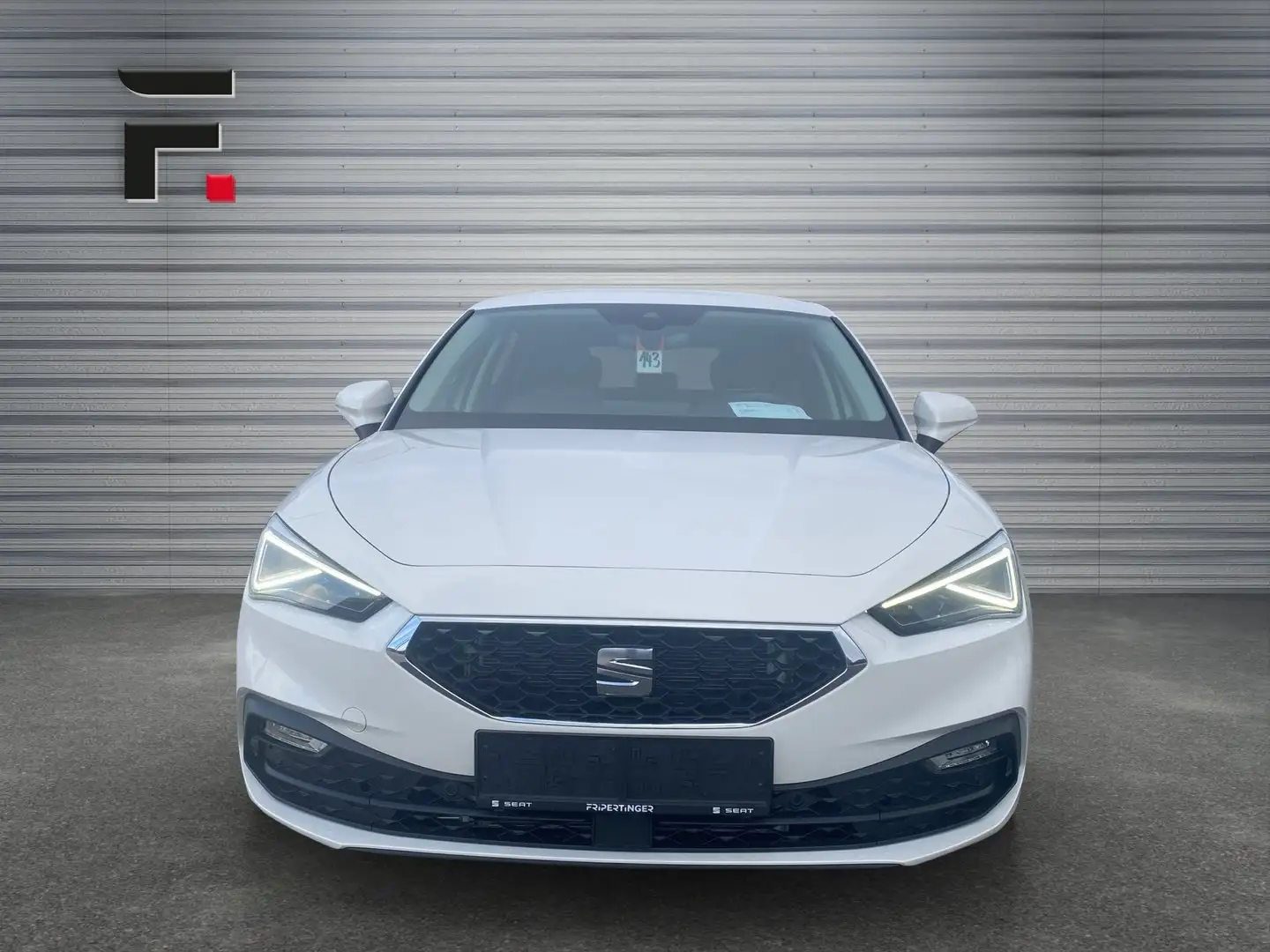 SEAT Leon Style Edition 1.5 TSI 115 PS Blanc - 2