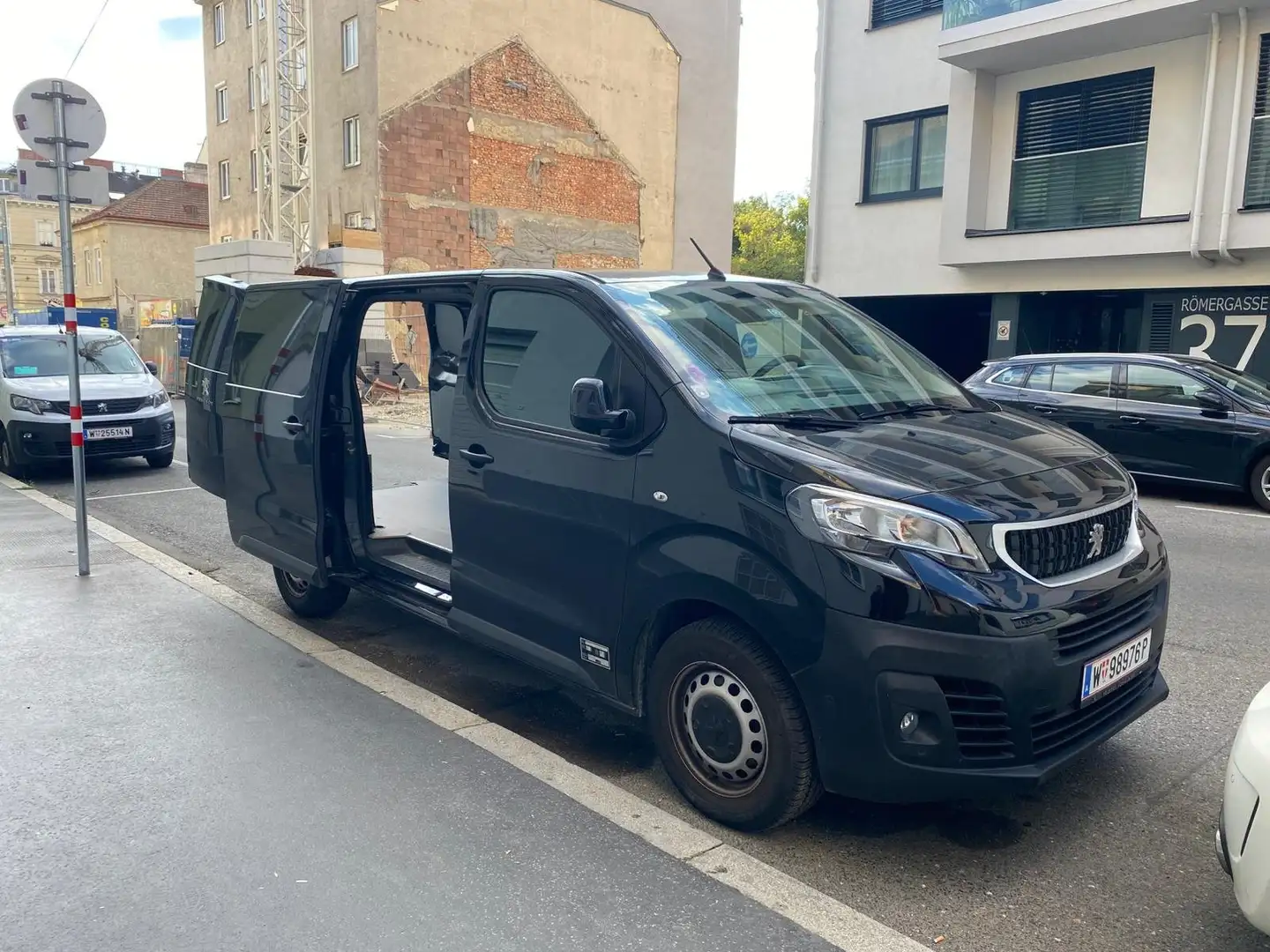 Peugeot Expert L2 Premium Schwarz - 2