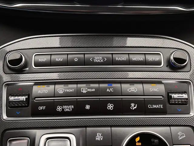 Hyundai Santa Fe view 25