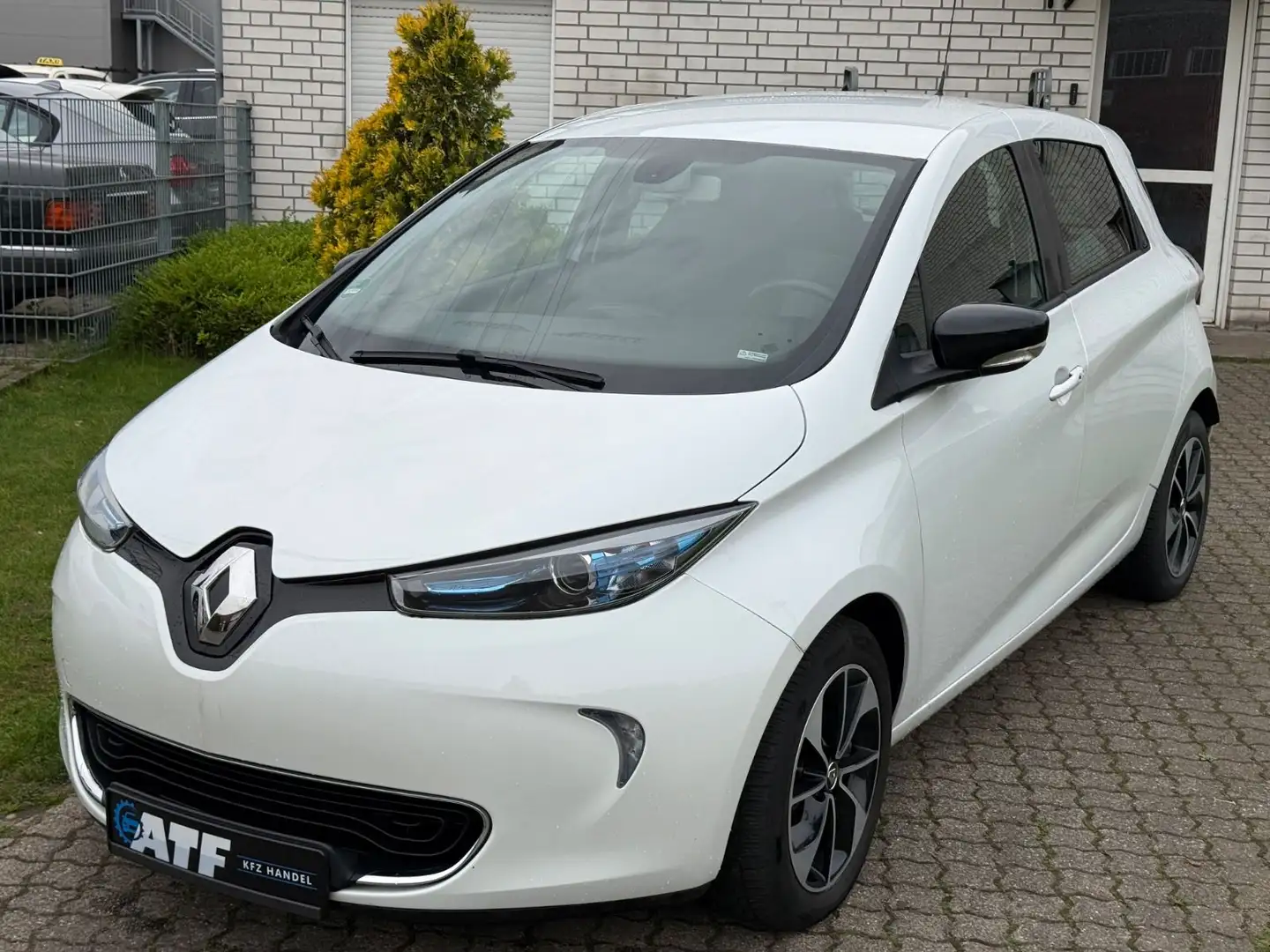 Renault ZOE Intens NAVI/KAMERA/40kwh/1.HAND/EURO 6/ Weiß - 2