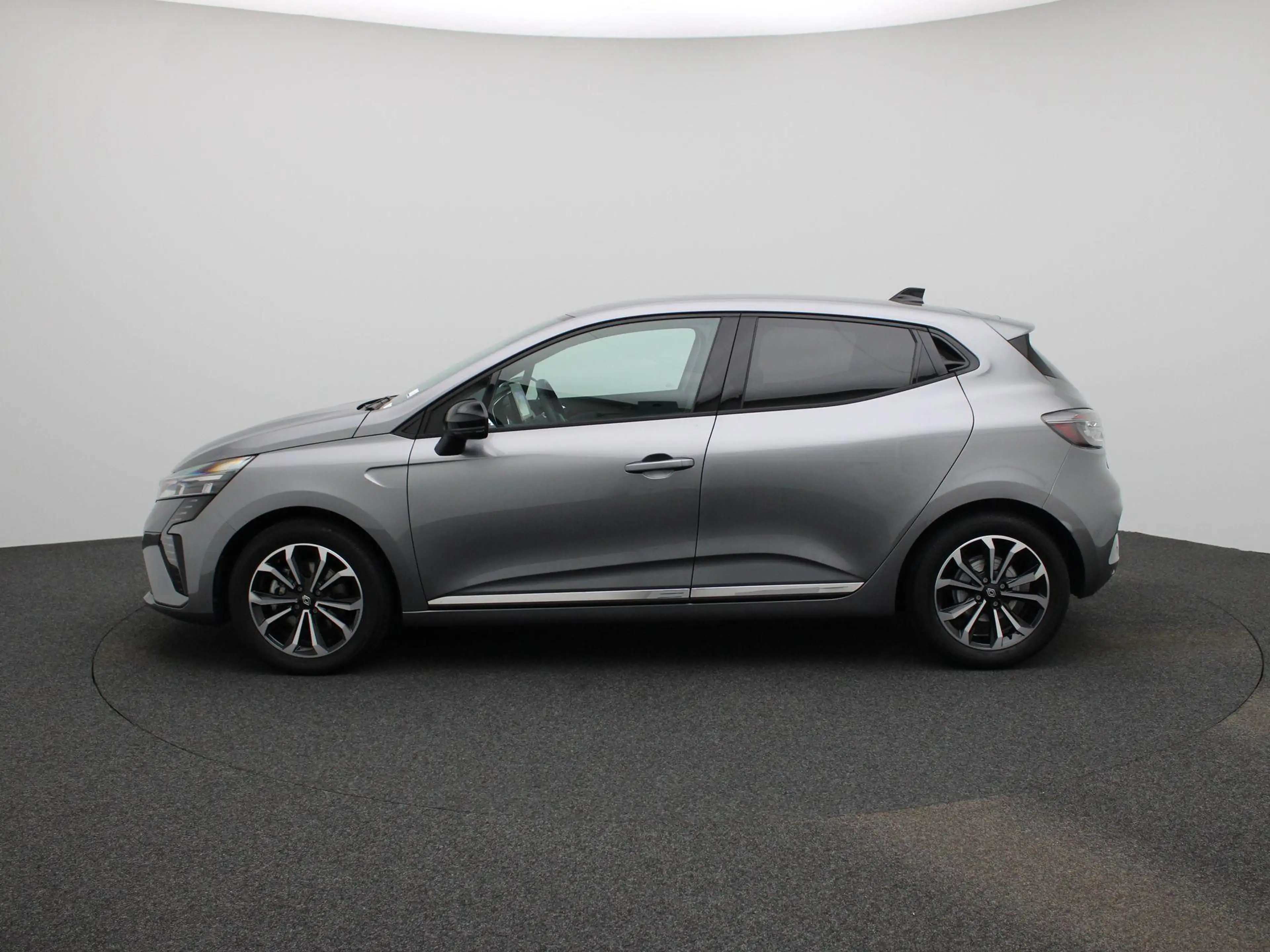 Renault Clio 1.6 E-Tech Full Hybrid Techno 145PK | Automaat | N — photo 4