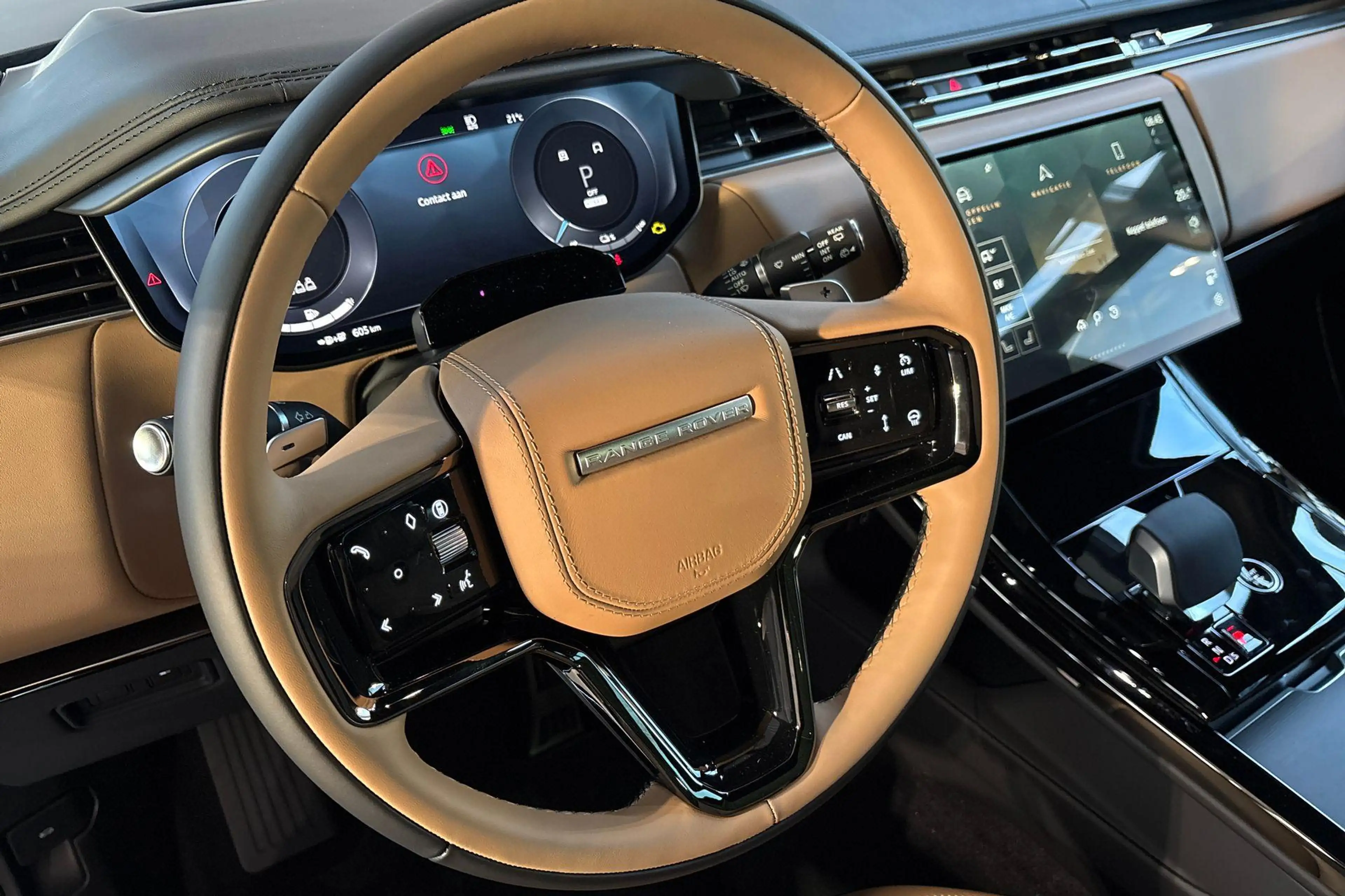 Land Rover Range Rover Sport P550e Autobiography | BLACK PACK | COLD CLIMATE PA — photo 16