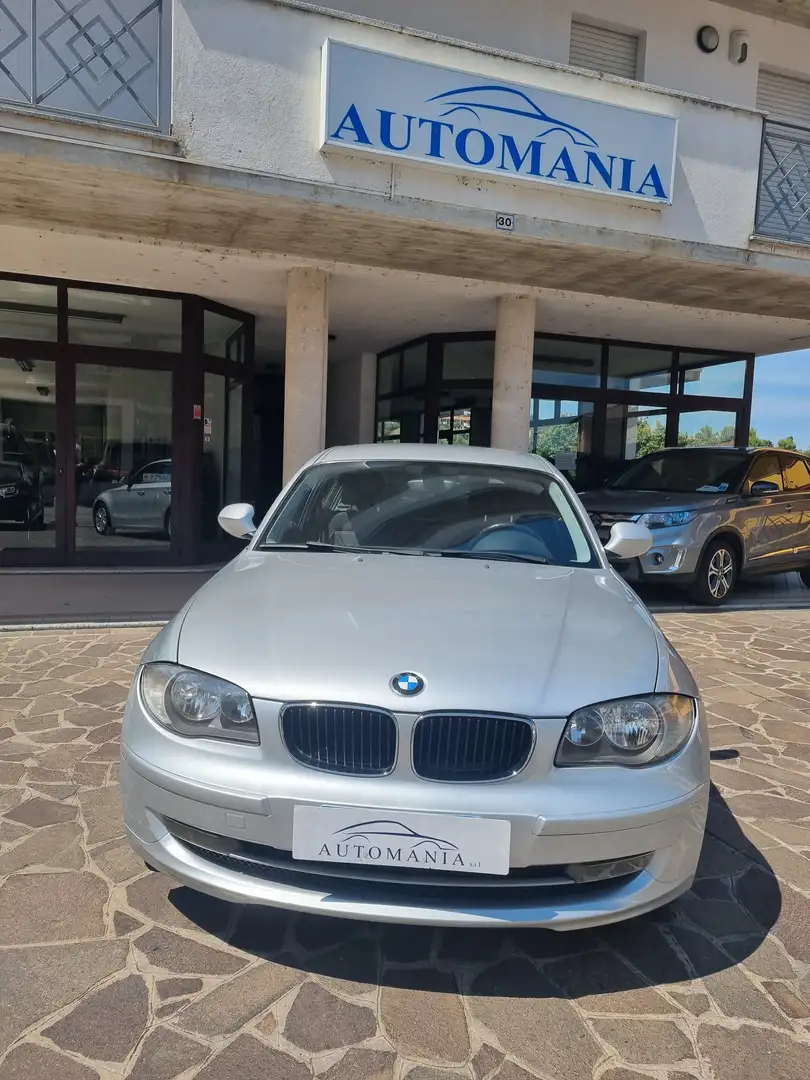 BMW 116 116d 5p 2.0 Eletta 116cv dpf Zilver - 2