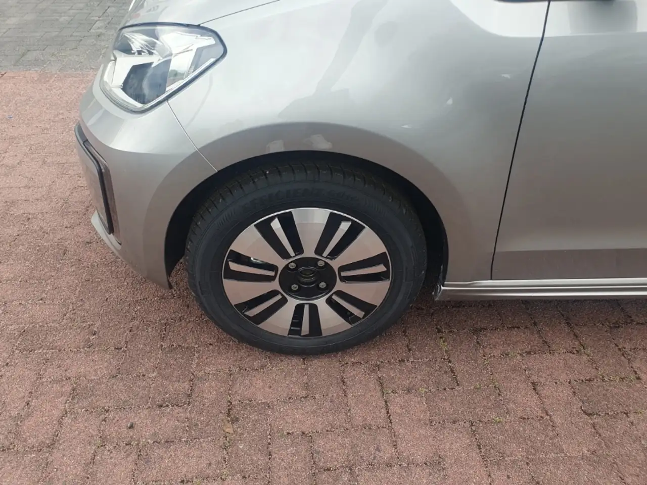 Volkswagen e-up! Edition Klimaautom DAB Ambiente Beleuchtung SHZ Rü 2
