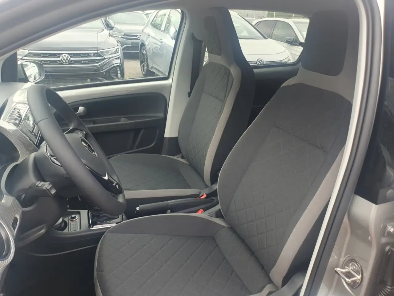 Volkswagen e-up! Edition Klimaautom DAB Ambiente Beleuchtung SHZ Rü 5