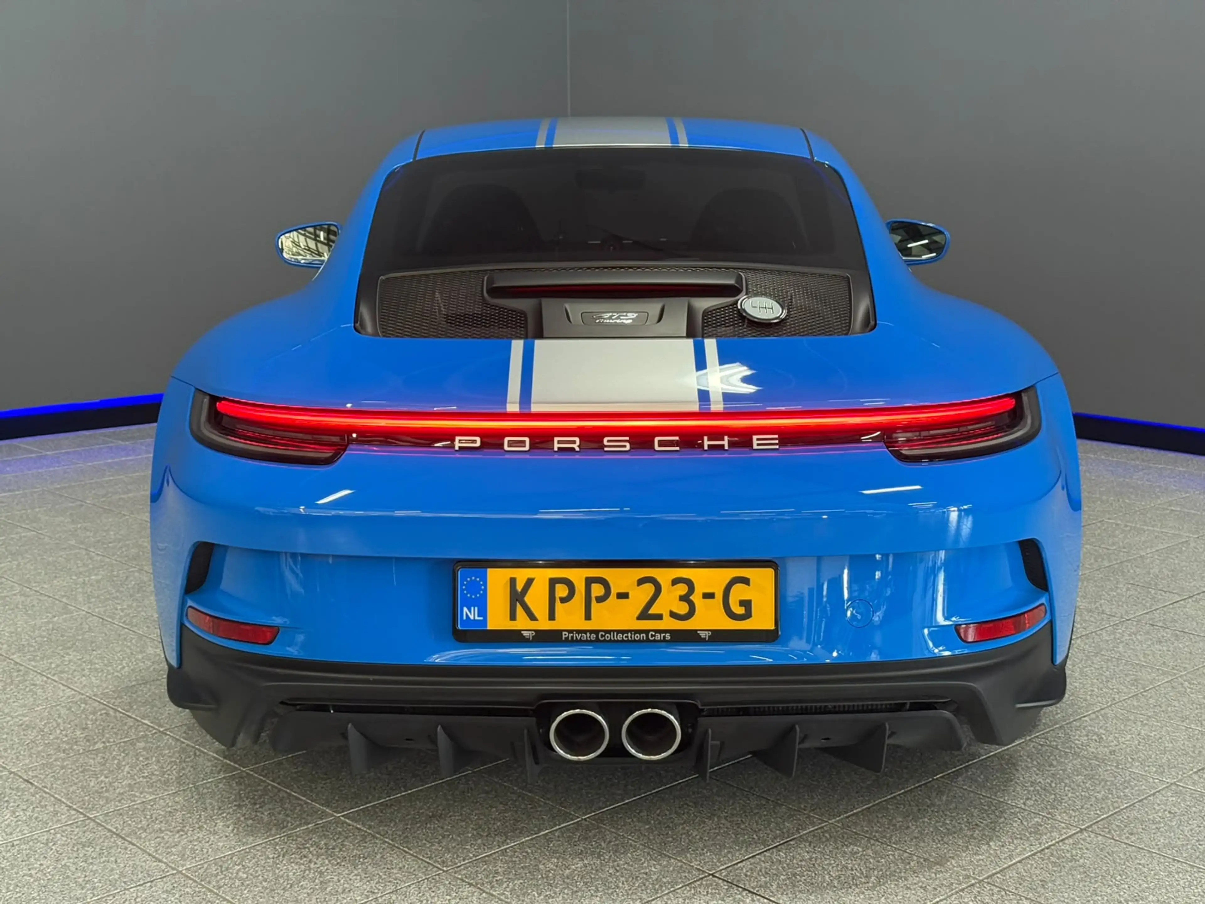 Porsche 992 4.0 GT3 Touring — photo 9