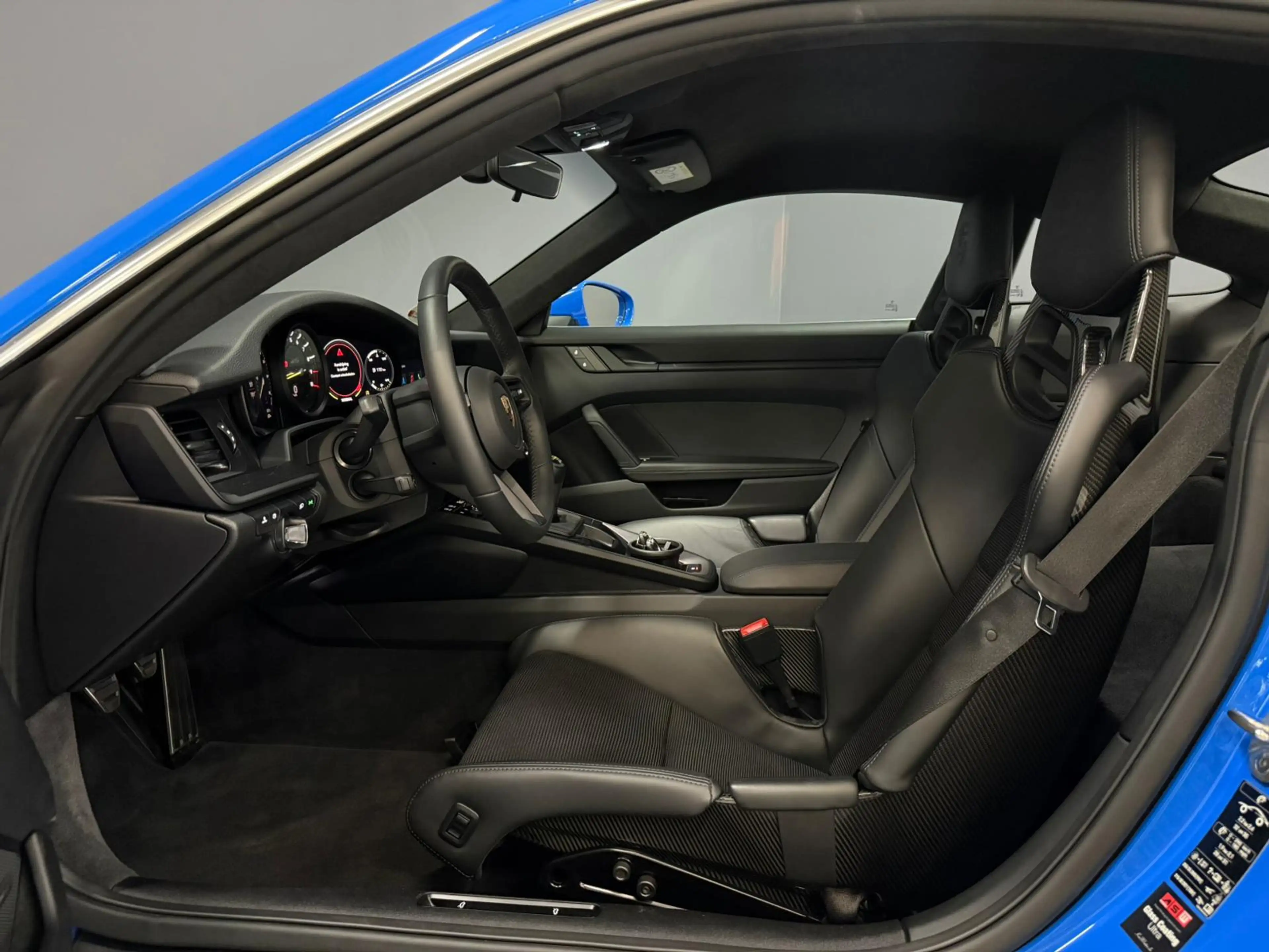 Porsche 992 4.0 GT3 Touring — photo 14