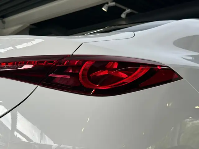 Mercedes-Benz Cla view 8
