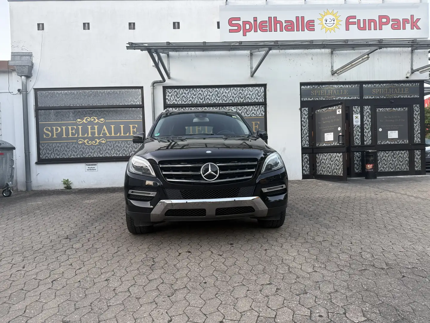 Mercedes-Benz ML 350 ML 350 CDI BlueTec (166.024) Schwarz - 1