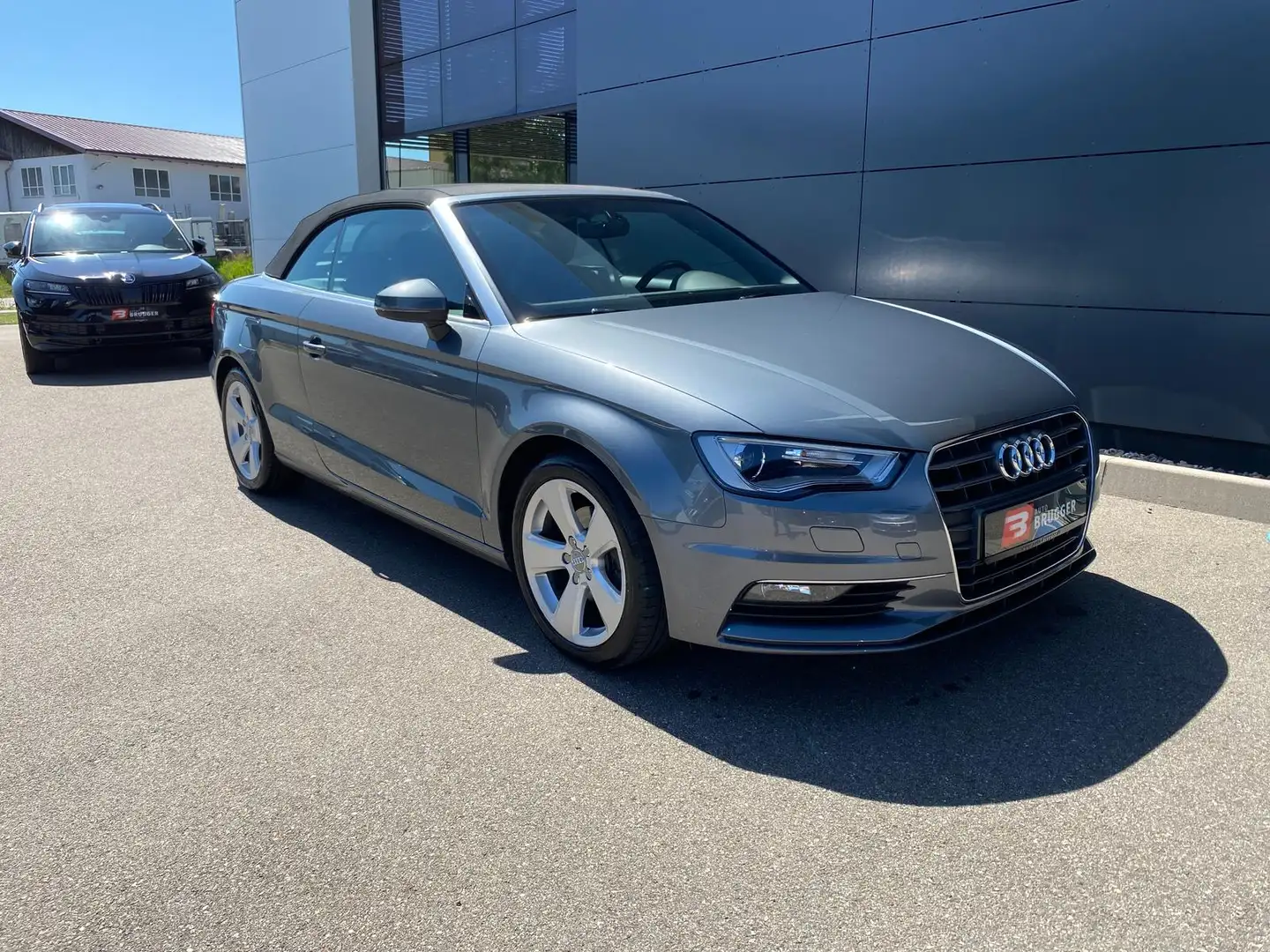 Audi A3 CABRIO 2.0 TDI S-tronic AMBITION XENON NAVI Grigio - 2
