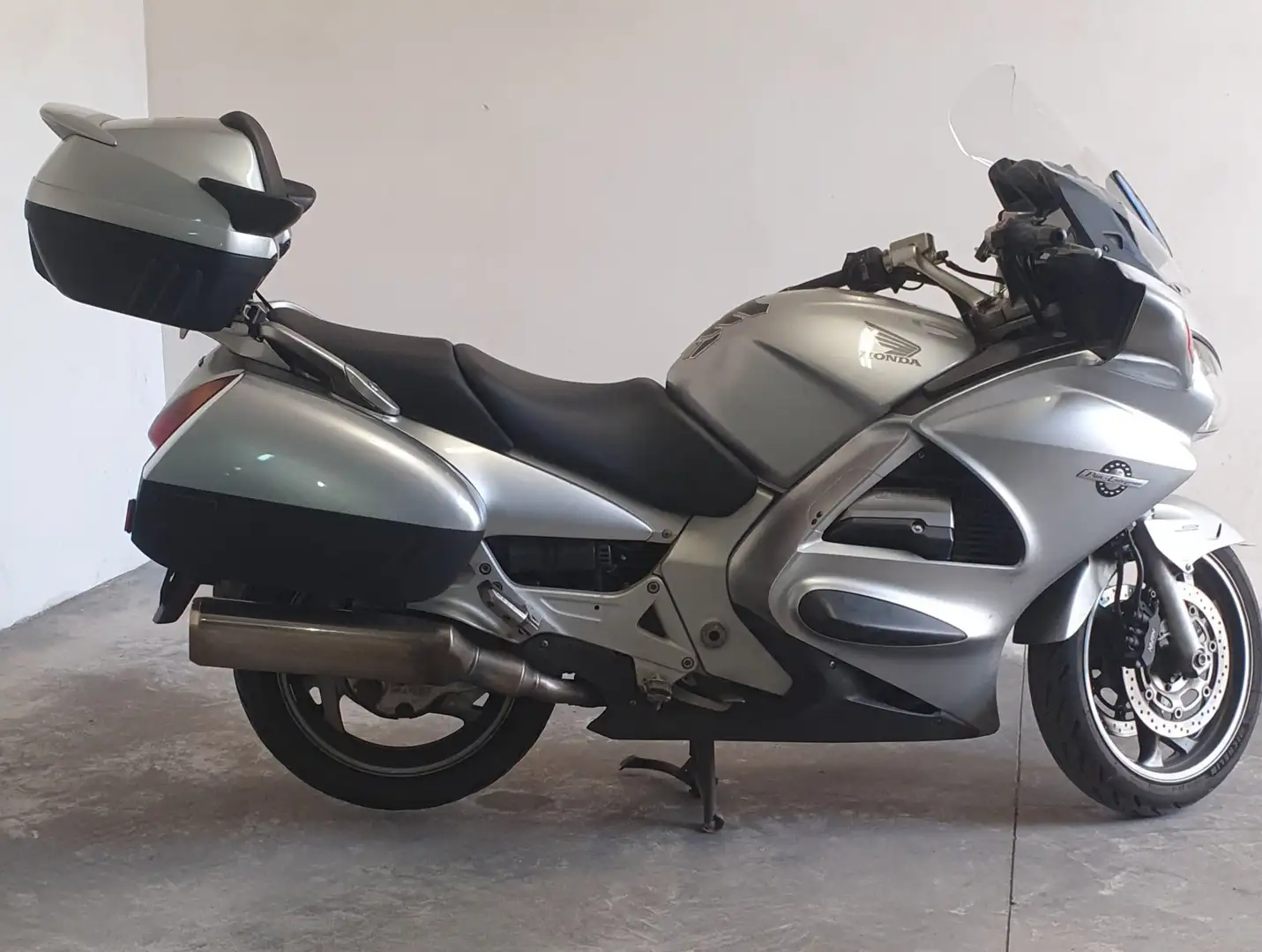 Honda Pan European 1300 ST Argent - 2