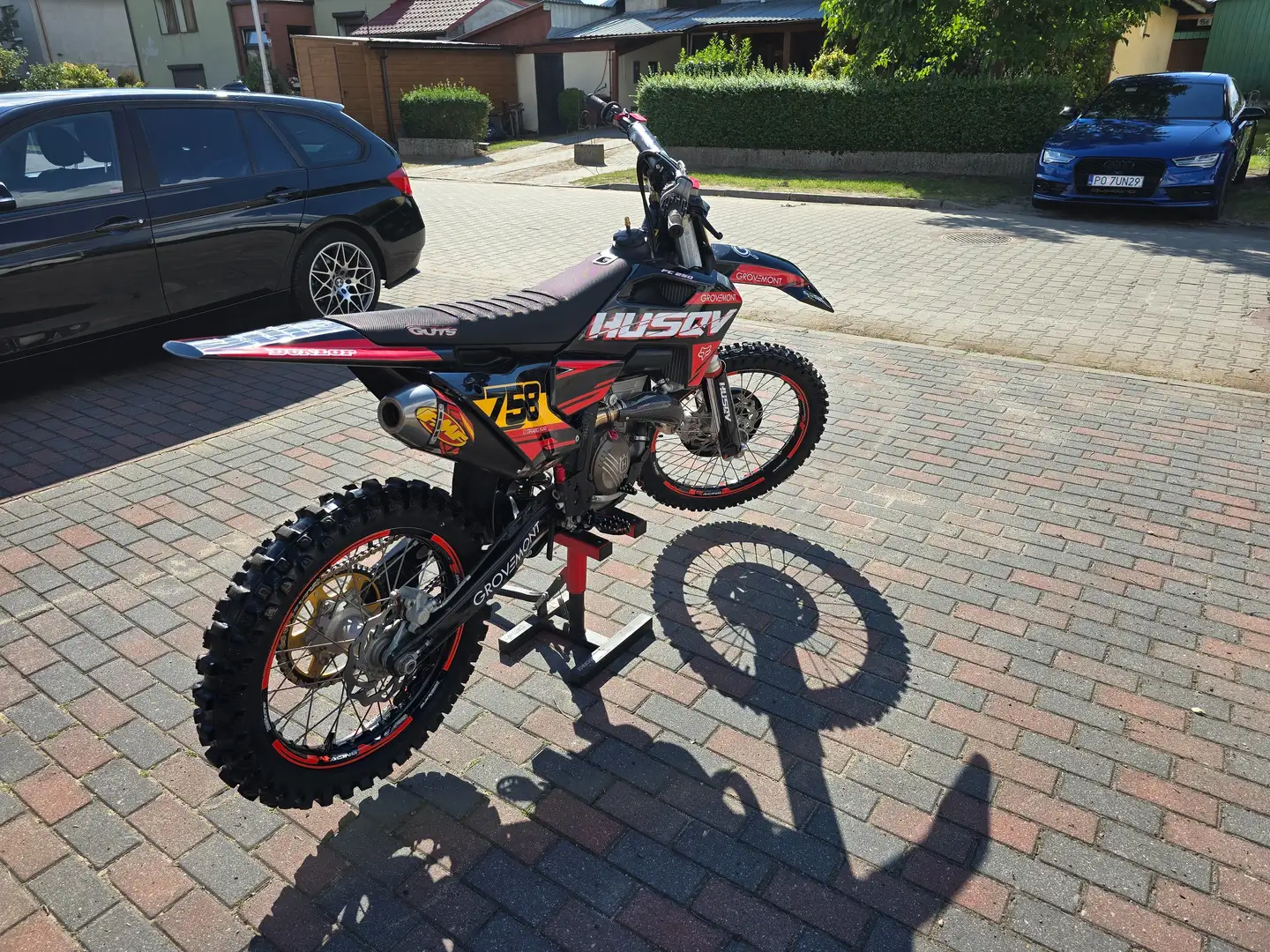 Husqvarna FC 250 2023 Schwarz - 2