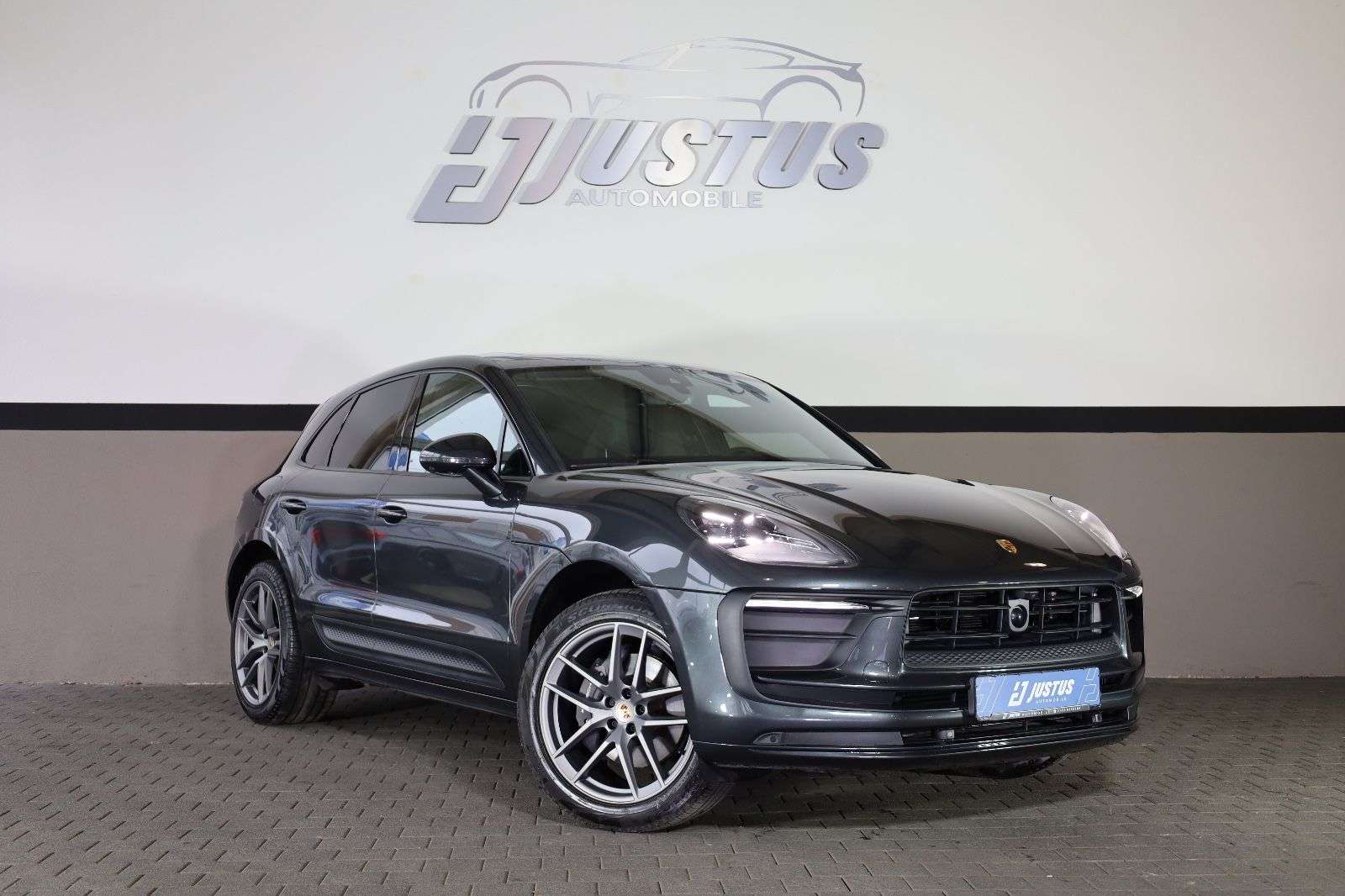 Second hand Porsche Macan 