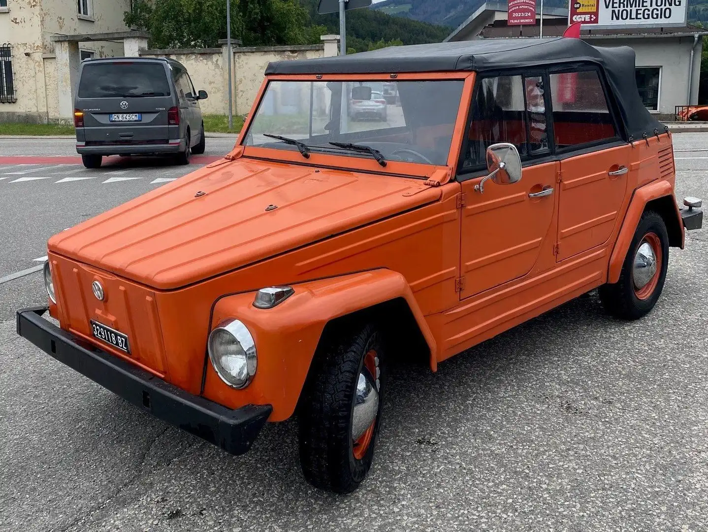 Volkswagen 181 Portocaliu - 1