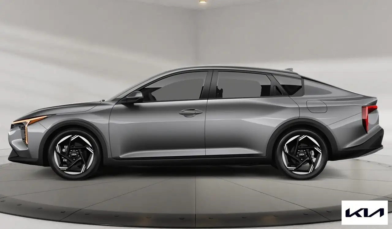 Kia K4 снимка Kia K4