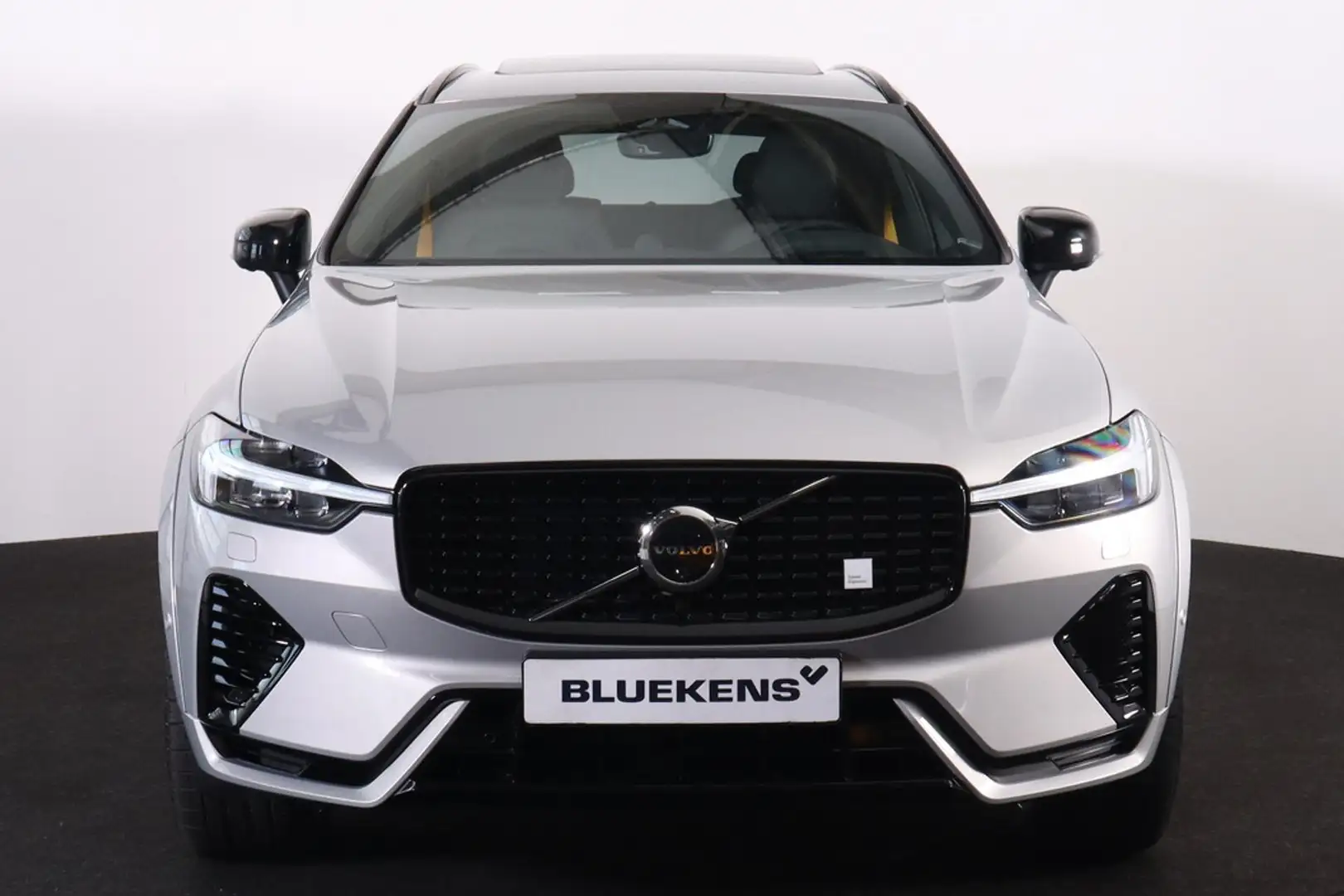 Volvo XC60 T8 AWD Polestar Engineered - LONG RANGE - Panorama Zilver - 2