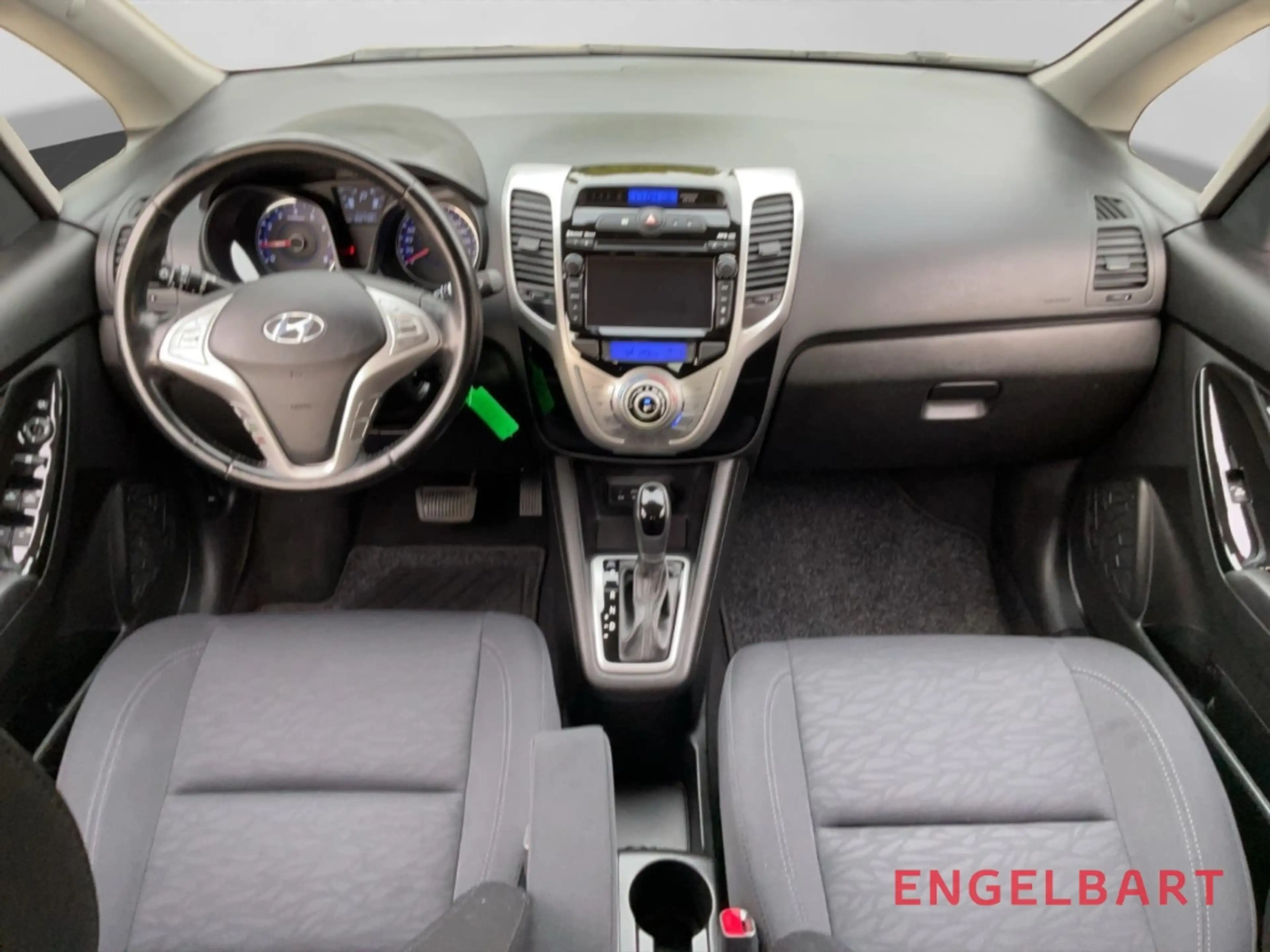 Hyundai iX20 Style 1.6  Temp PDC Navi. Regensensor GA — photo 9