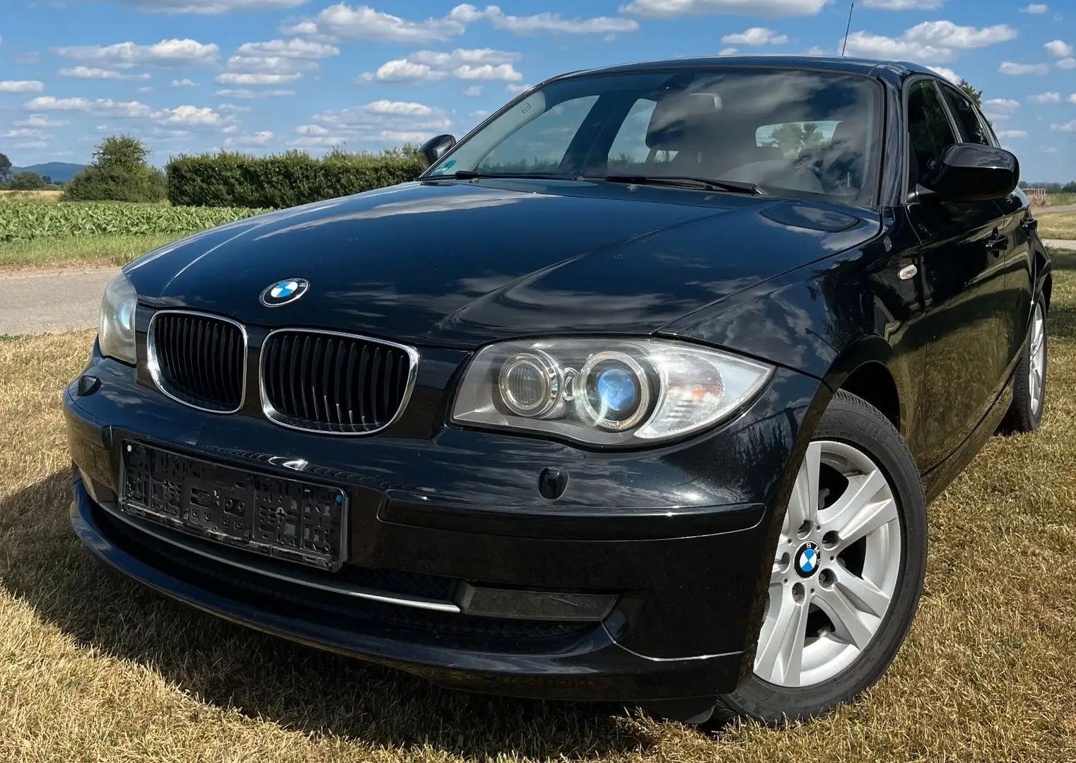 BMW 118 d XENON PDC Bluetooth  Sitzheizung 2.HAND Zwart - 2