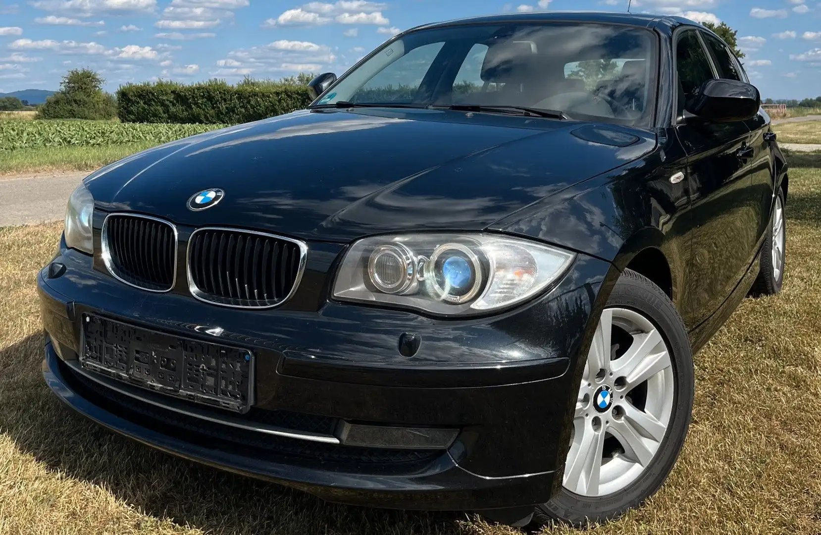 BMW 118 d XENON PDC Bluetooth  Sitzheizung 2.HAND Zwart - 1
