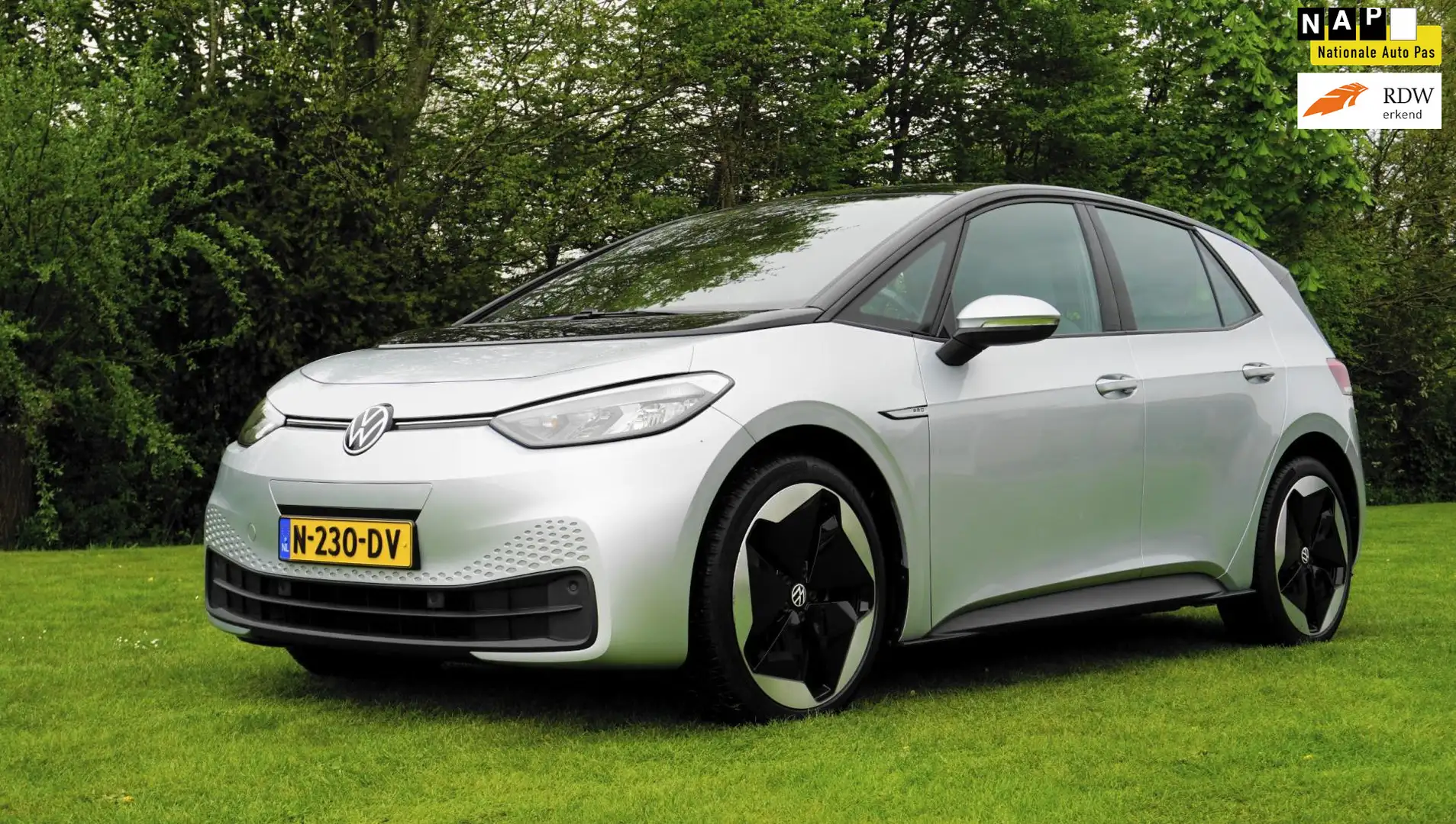 Volkswagen ID.3 Life 58 kWh 20 Inch wielen stoelverwarming Gris - 1