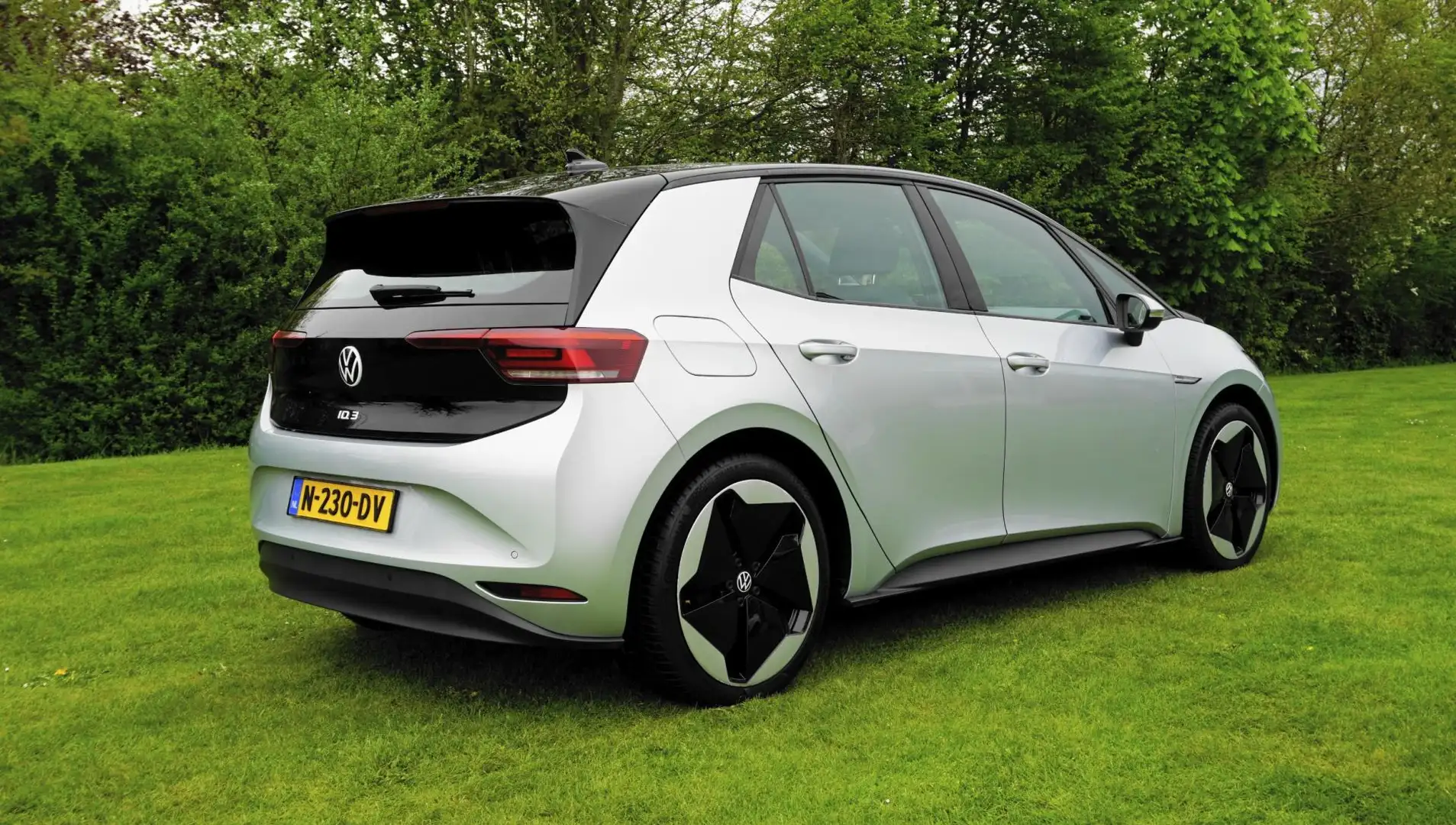 Volkswagen ID.3 Life 58 kWh 20 Inch wielen stoelverwarming Gris - 2