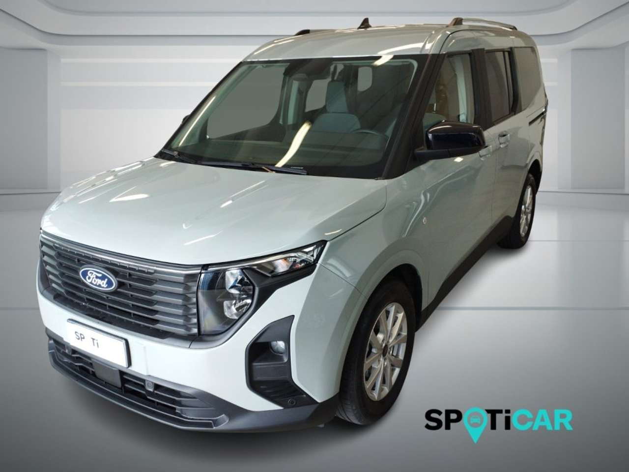 Ford Tourneo Courier 1.0 EcoBoost Titanium