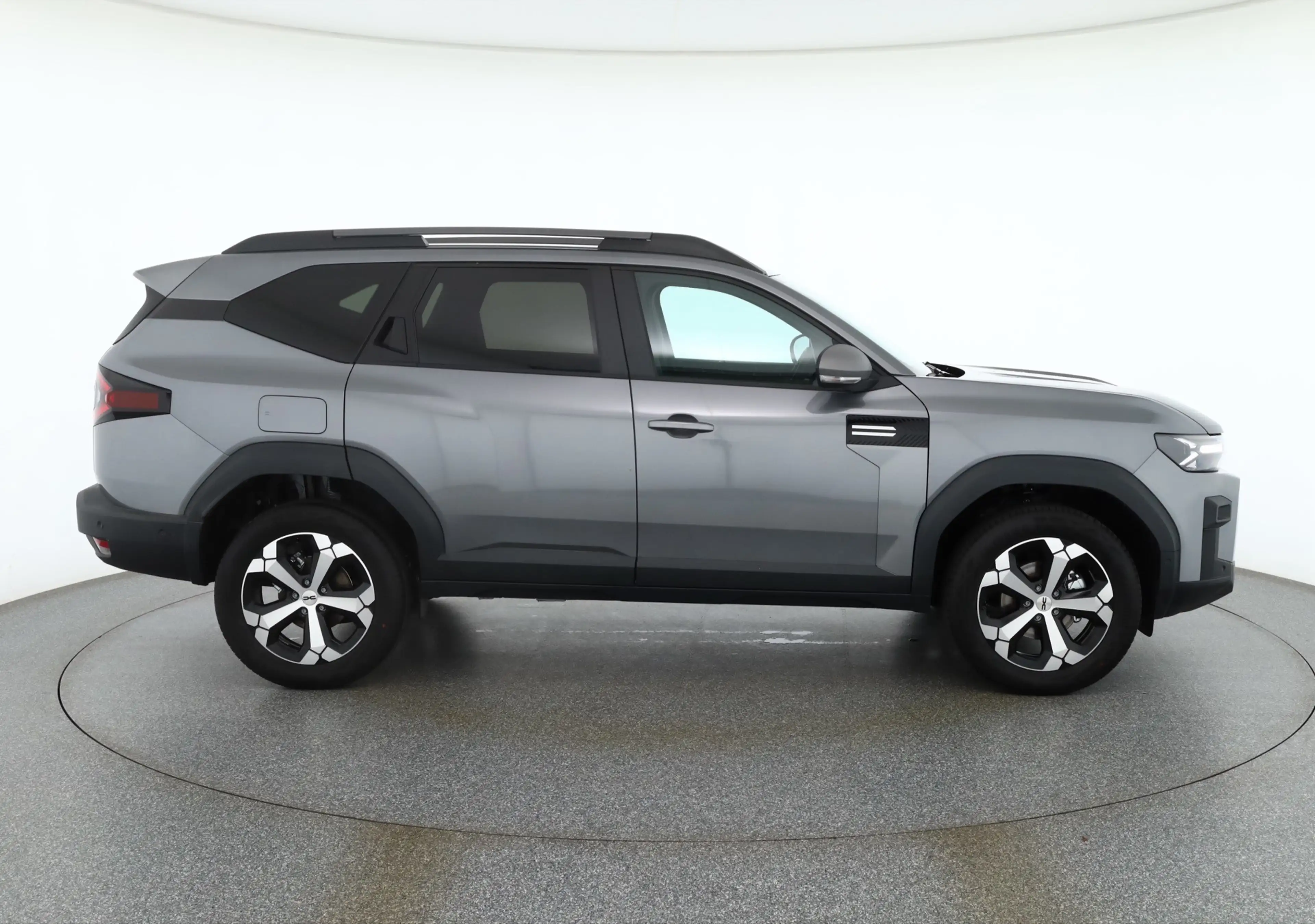 Dacia Bigster HEV 155 Aut. LED ACC Pano — photo 6