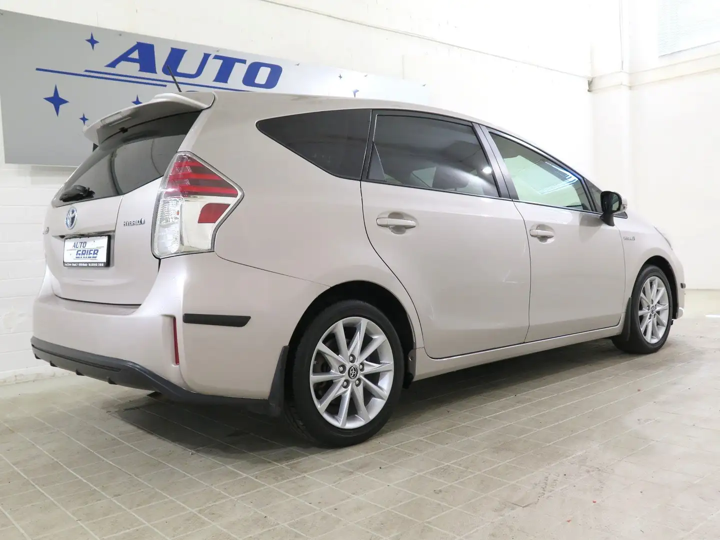 Toyota Prius+ Comfort Beige - 2