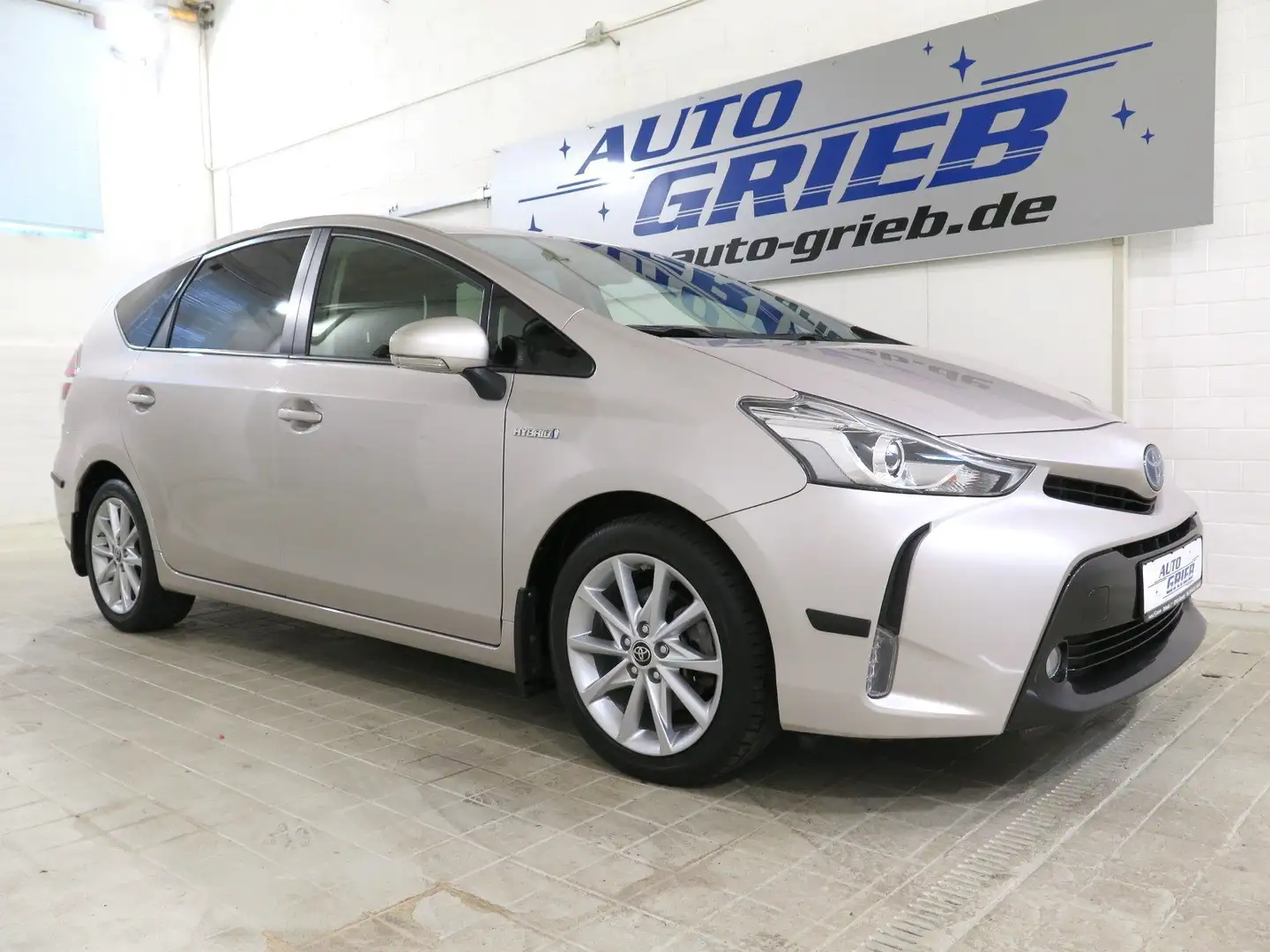 Toyota Prius+ Comfort Beige - 1