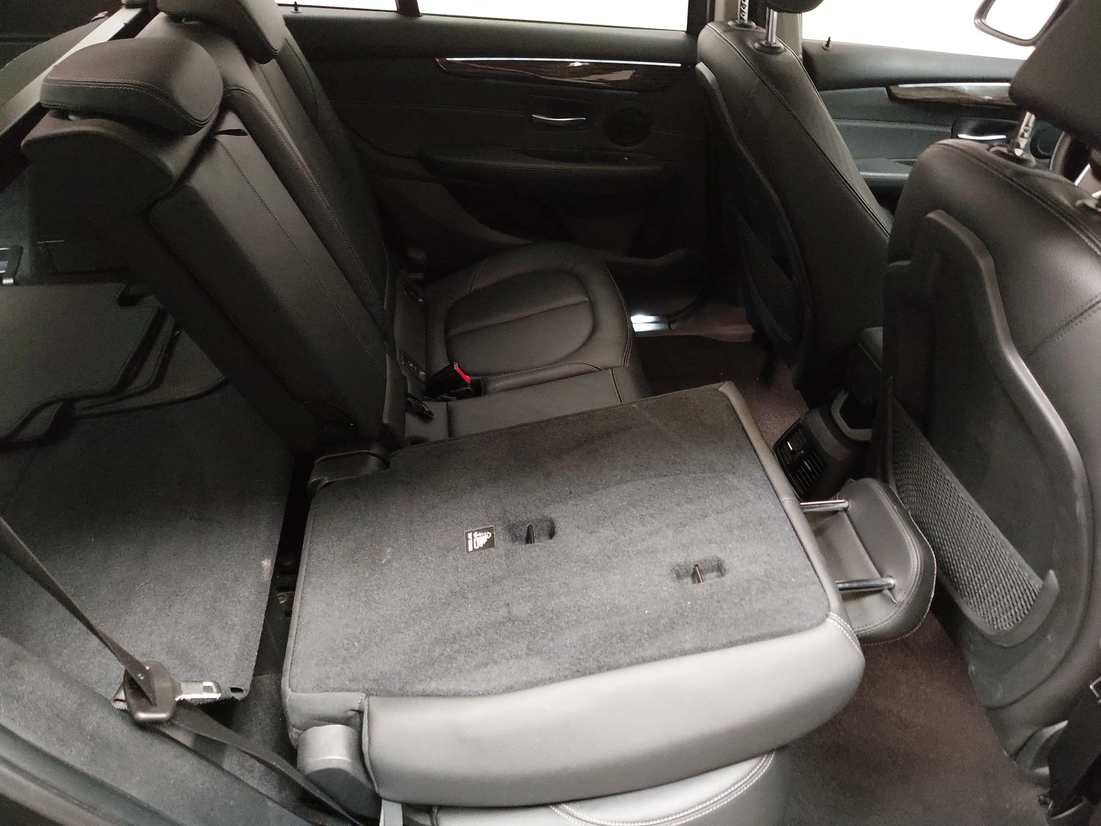 BMW 218 218d Luxury-Line LEDER NAVI LED SHZ PDC — photo 11