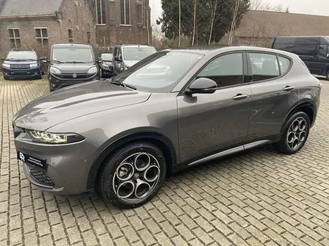 Alfa Romeo Tonale Sprint Hybrid 130pk