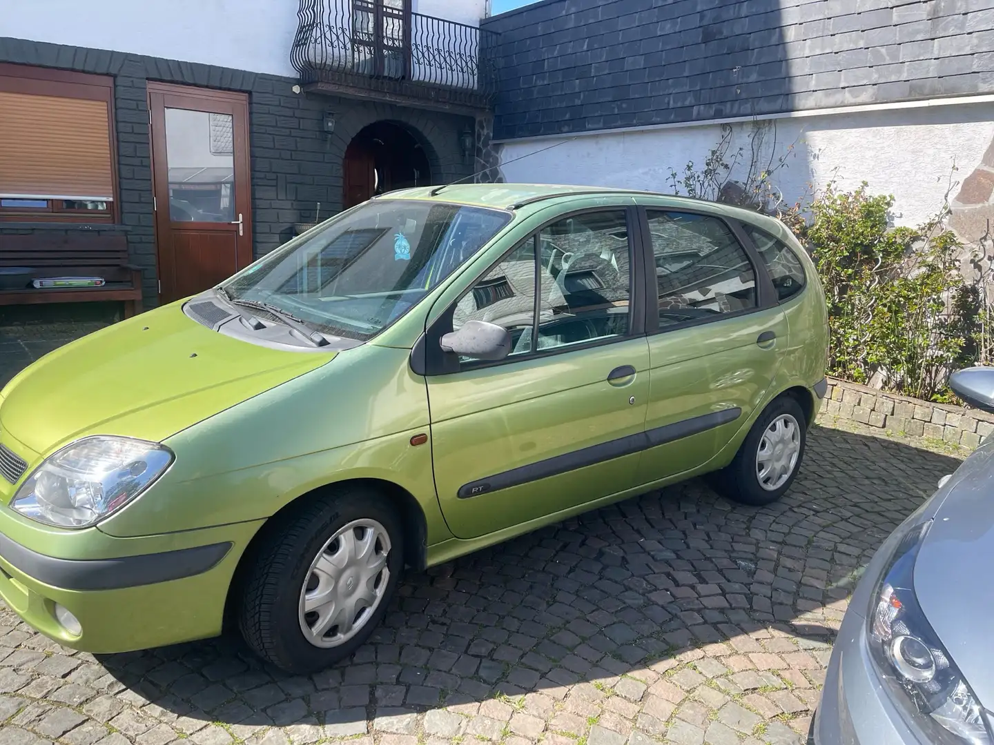 Renault Scenic Megane 1.6e RT - 1