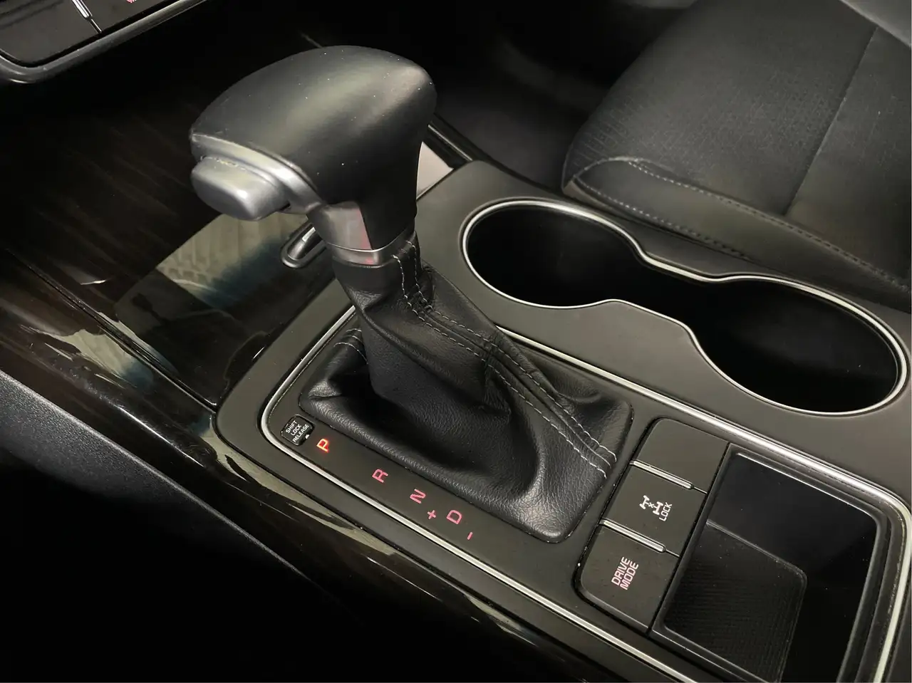 Kia Sorento снимка Kia Sorento