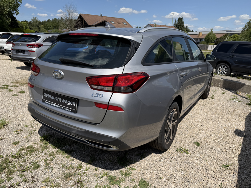 Hyundai i30 Select Mild-Hybrid — photo 3