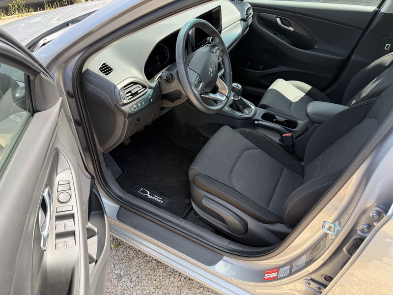 Hyundai i30 Select Mild-Hybrid — photo 9