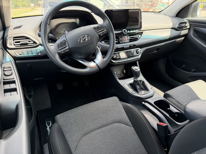 Hyundai i30 Select Mild-Hybrid — photo 8