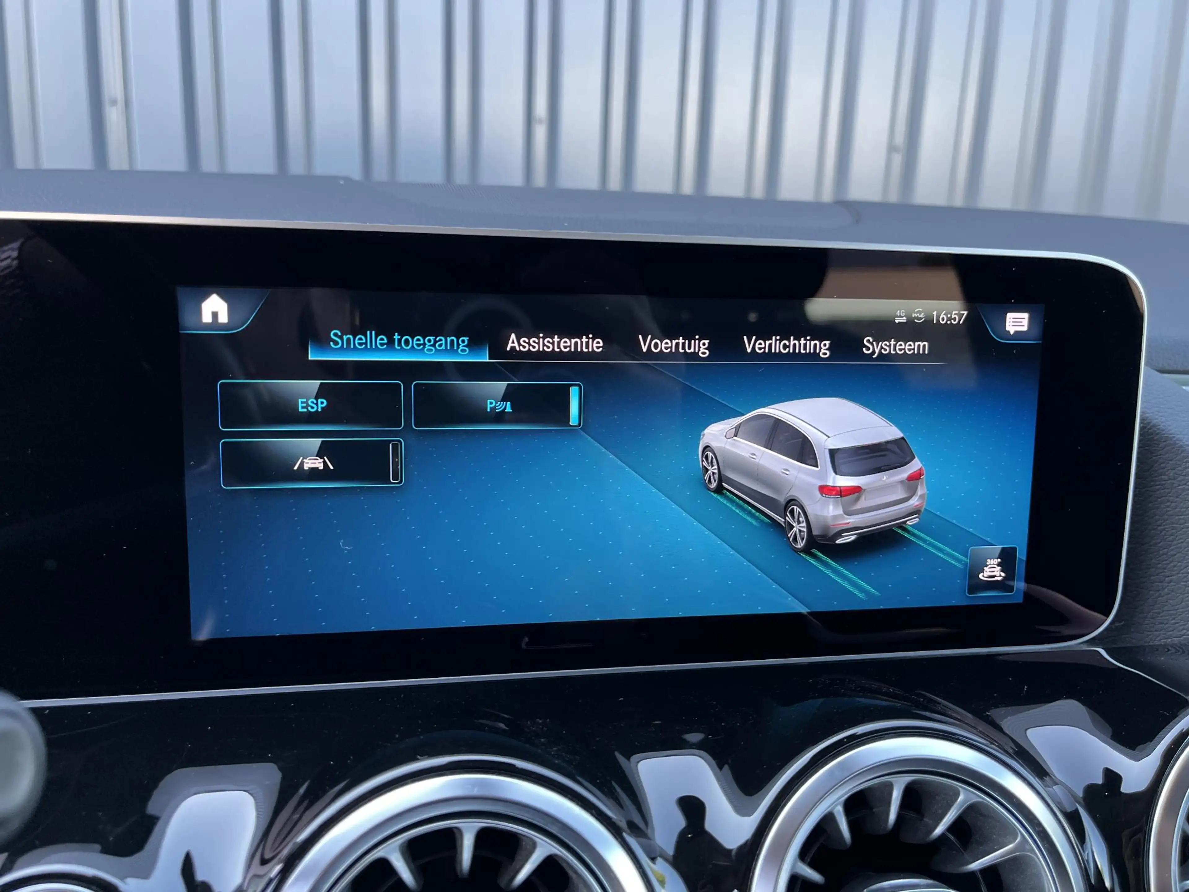 Mercedes-Benz B 200 Business Solution AMG — photo 14