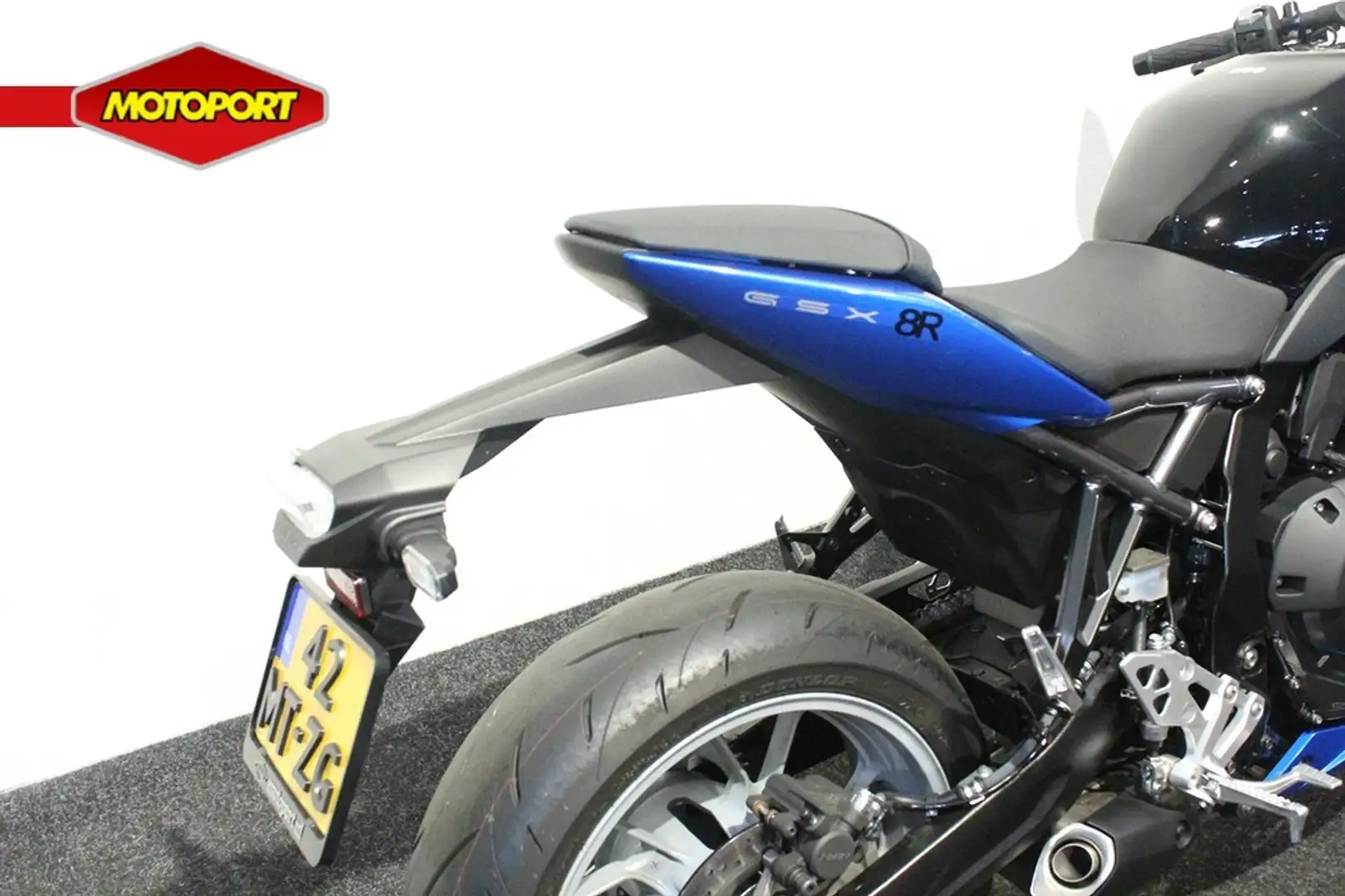 Suzuki GSX 8R Negru - 2