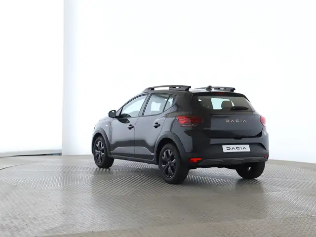 Dacia Sandero view 4