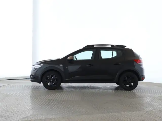 Dacia Sandero view 2