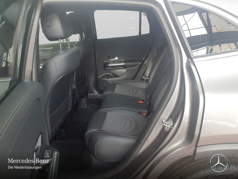 Mercedes-Benz GLA 180 d PROGRESSIVE+360°+AHK+LED+TOTW+8G — photo 12
