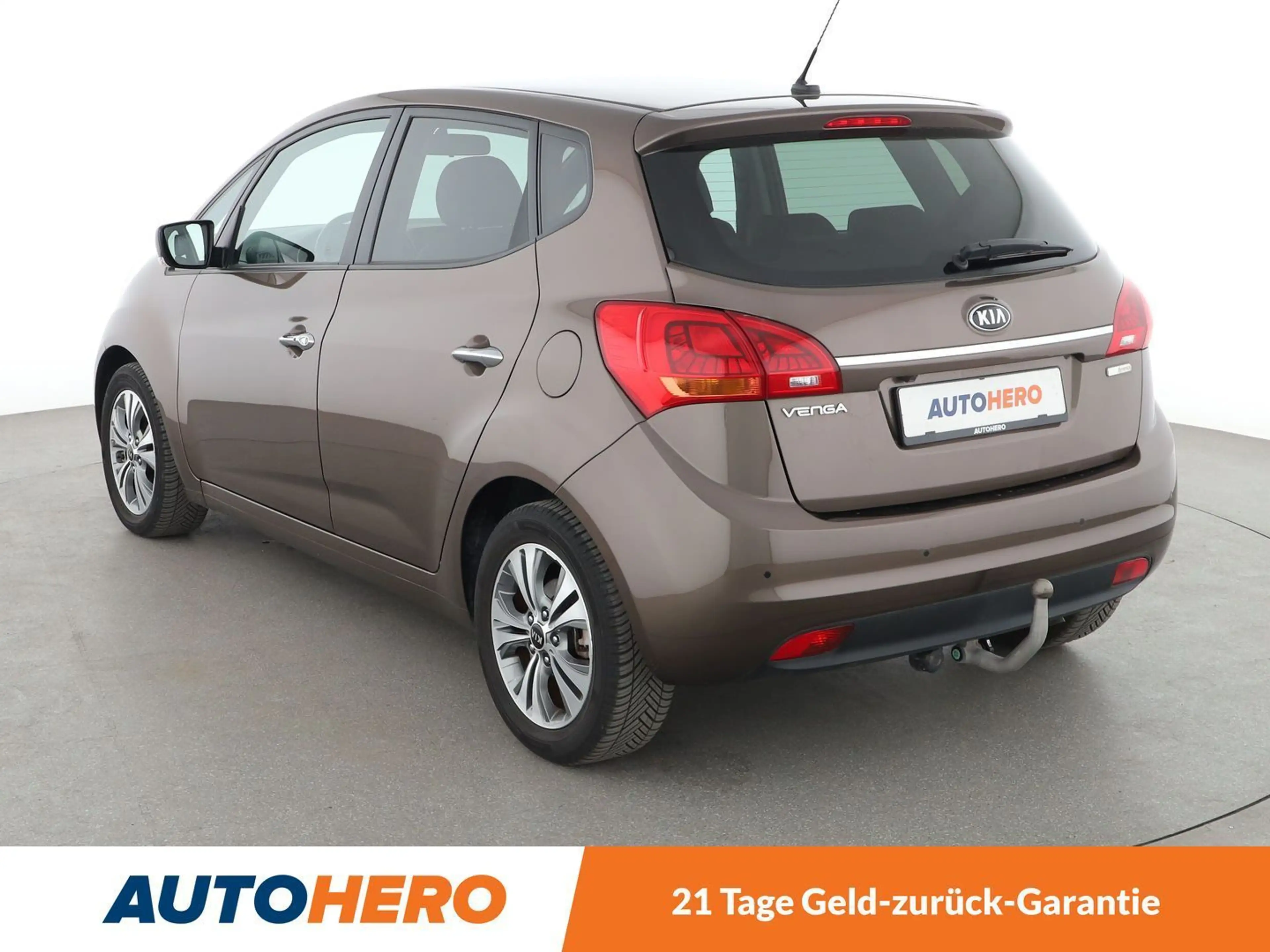 Kia Venga 1.6 Dream Team *NAVI*CAM*SHZ*LHZ*ALU*AHK* — photo 4