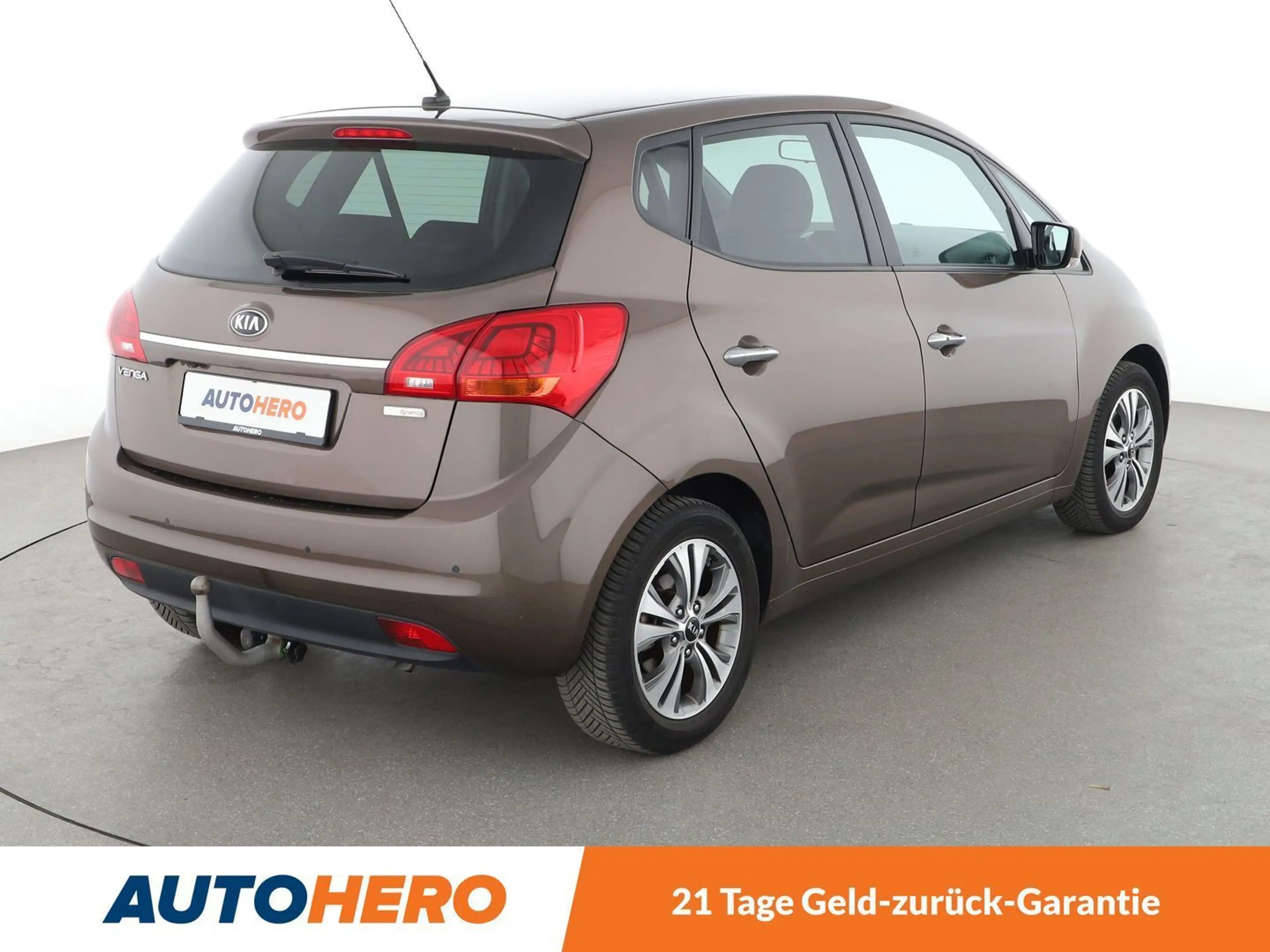 Kia Venga 1.6 Dream Team *NAVI*CAM*SHZ*LHZ*ALU*AHK* — photo 6