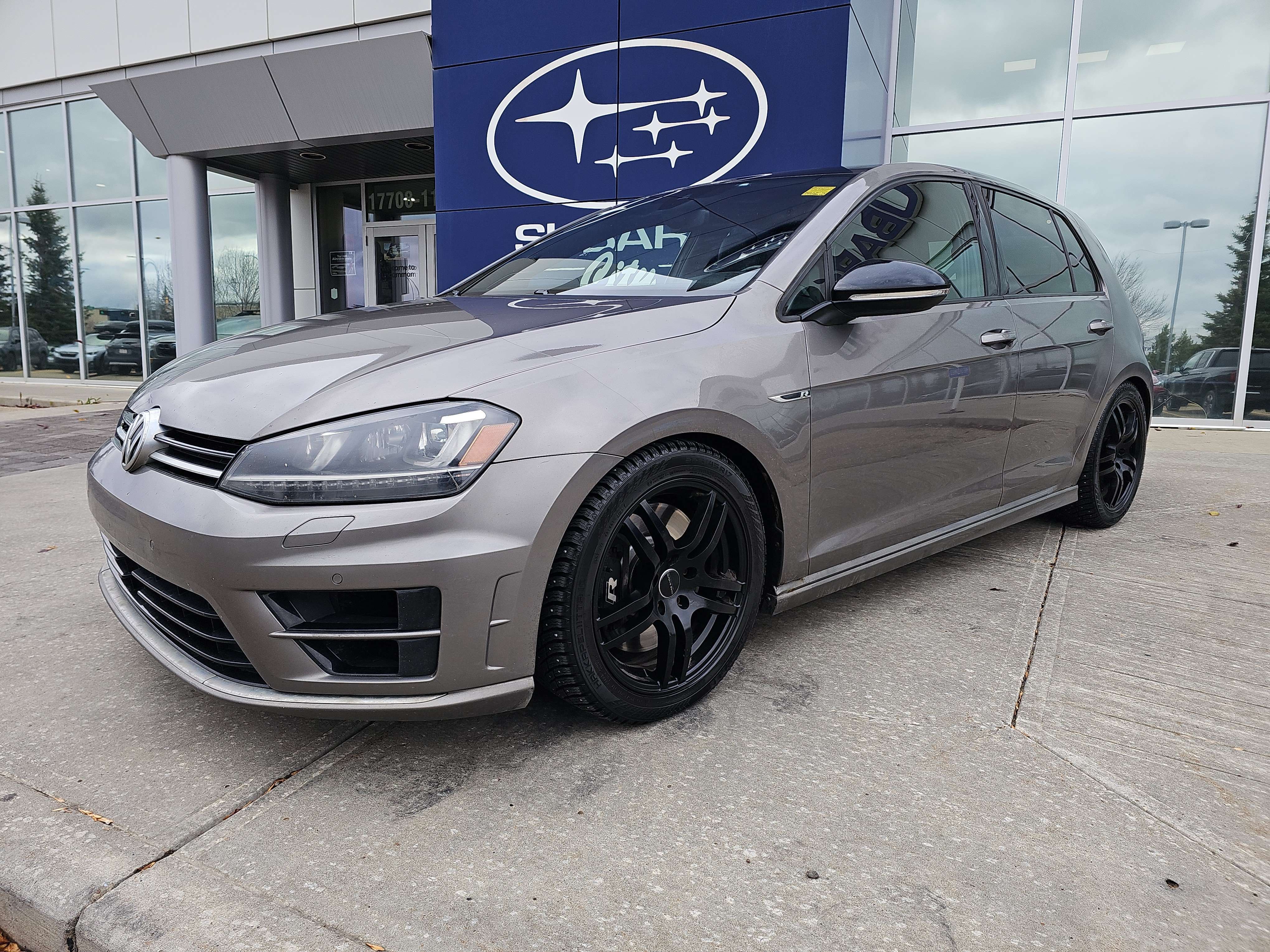 2017 Volkswagen Golf R
