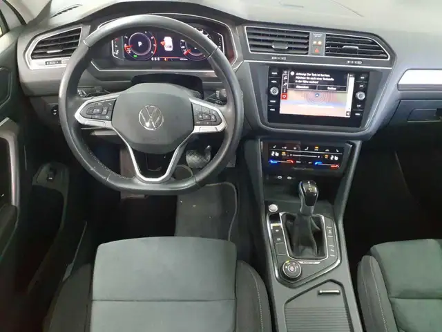 Volkswagen Tiguan view 9