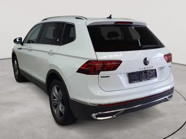 Volkswagen Tiguan view 5
