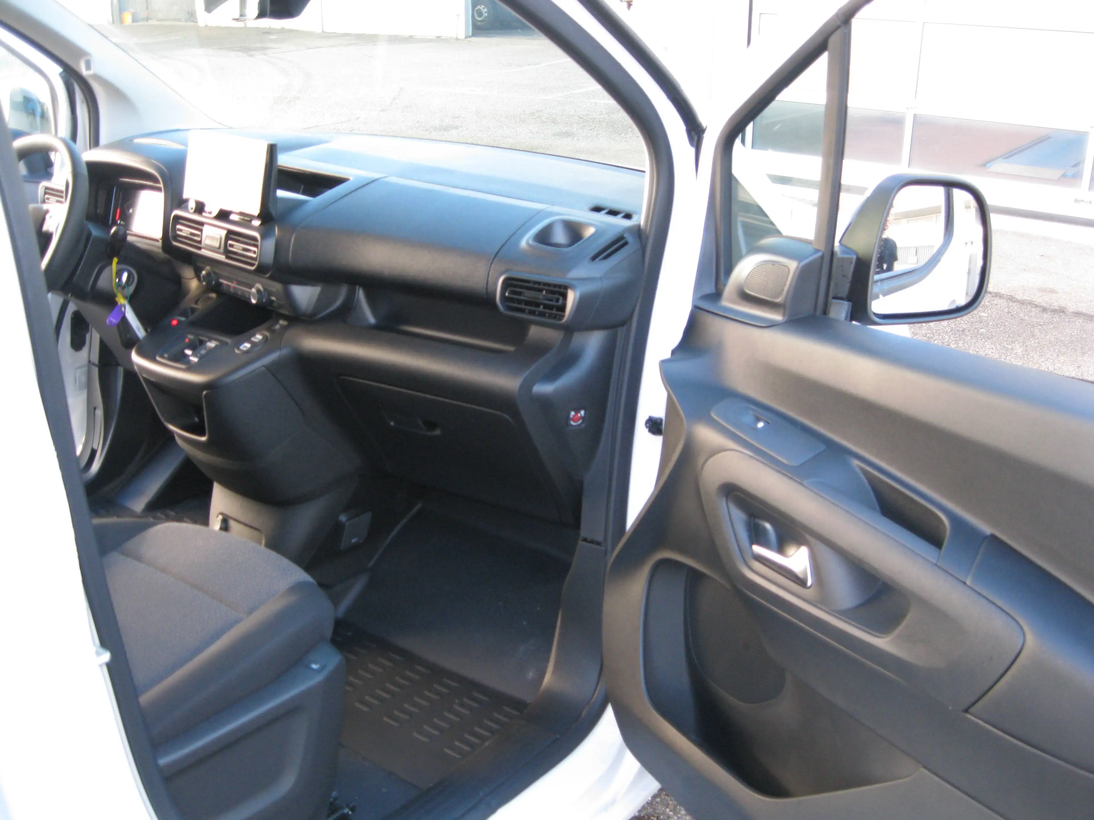 Fiat Doblo Series 4 Kastenwagen XL Diesel 130PS Automatik-ZV-PDC-KLIMA-ZV — photo 6