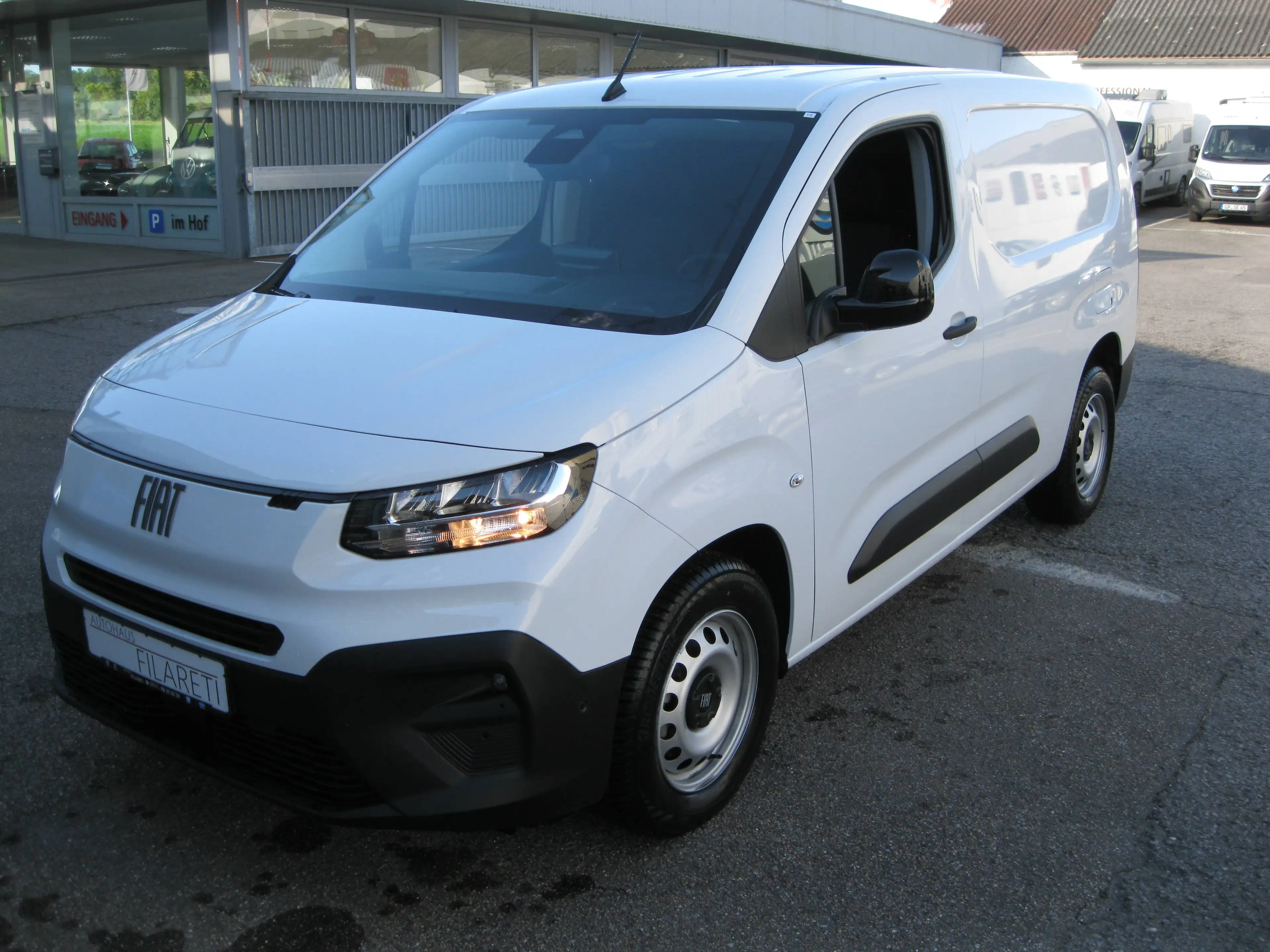 Fiat Doblo Series 4 Kastenwagen XL Diesel 130PS Automatik-ZV-PDC-KLIMA-ZV