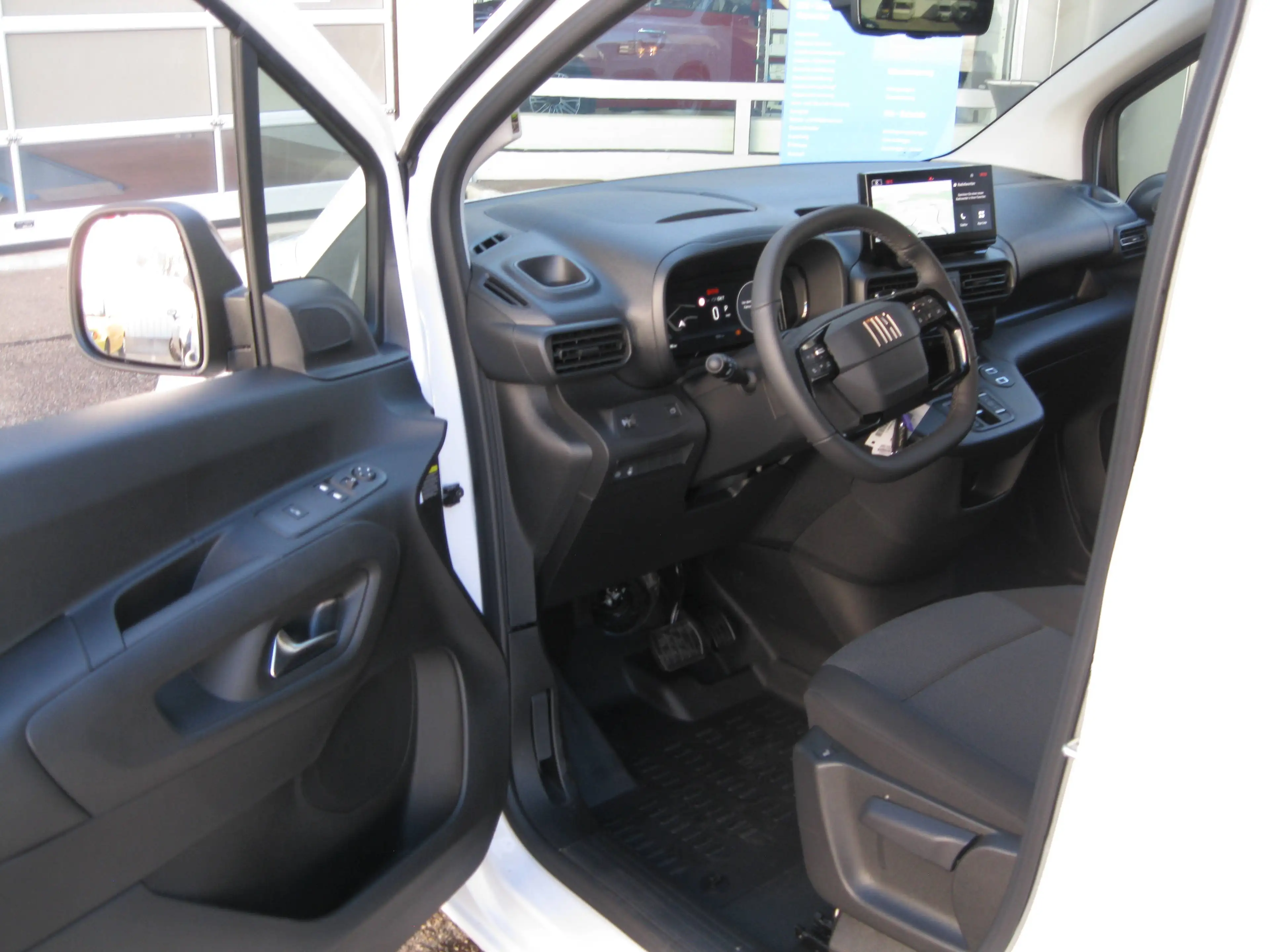 Fiat Doblo Series 4 Kastenwagen XL Diesel 130PS Automatik-ZV-PDC-KLIMA-ZV — photo 5